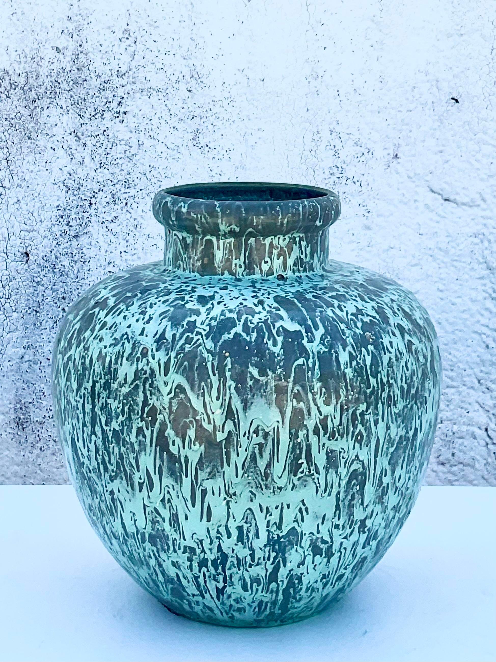Mid-Century Modern Vintage Contemporary Splatter Urn For Sale