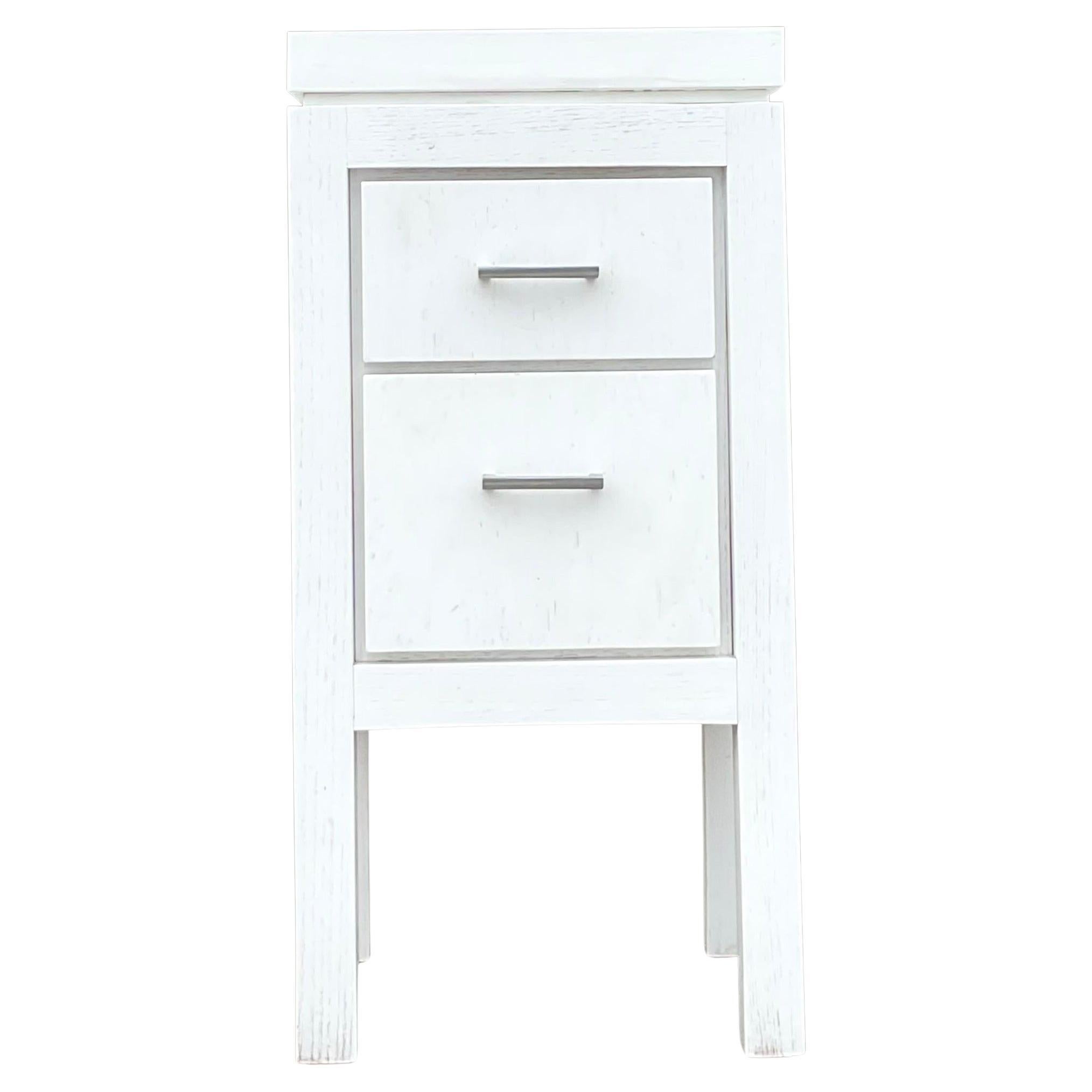 Mesa auxiliar Waterworks Vintage Contemporary