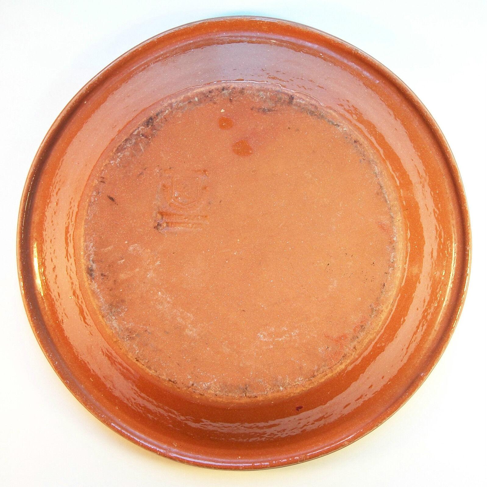 Vintage Continental Terracotta Slipware Decorated Dish, Signed, 20th Century For Sale 7