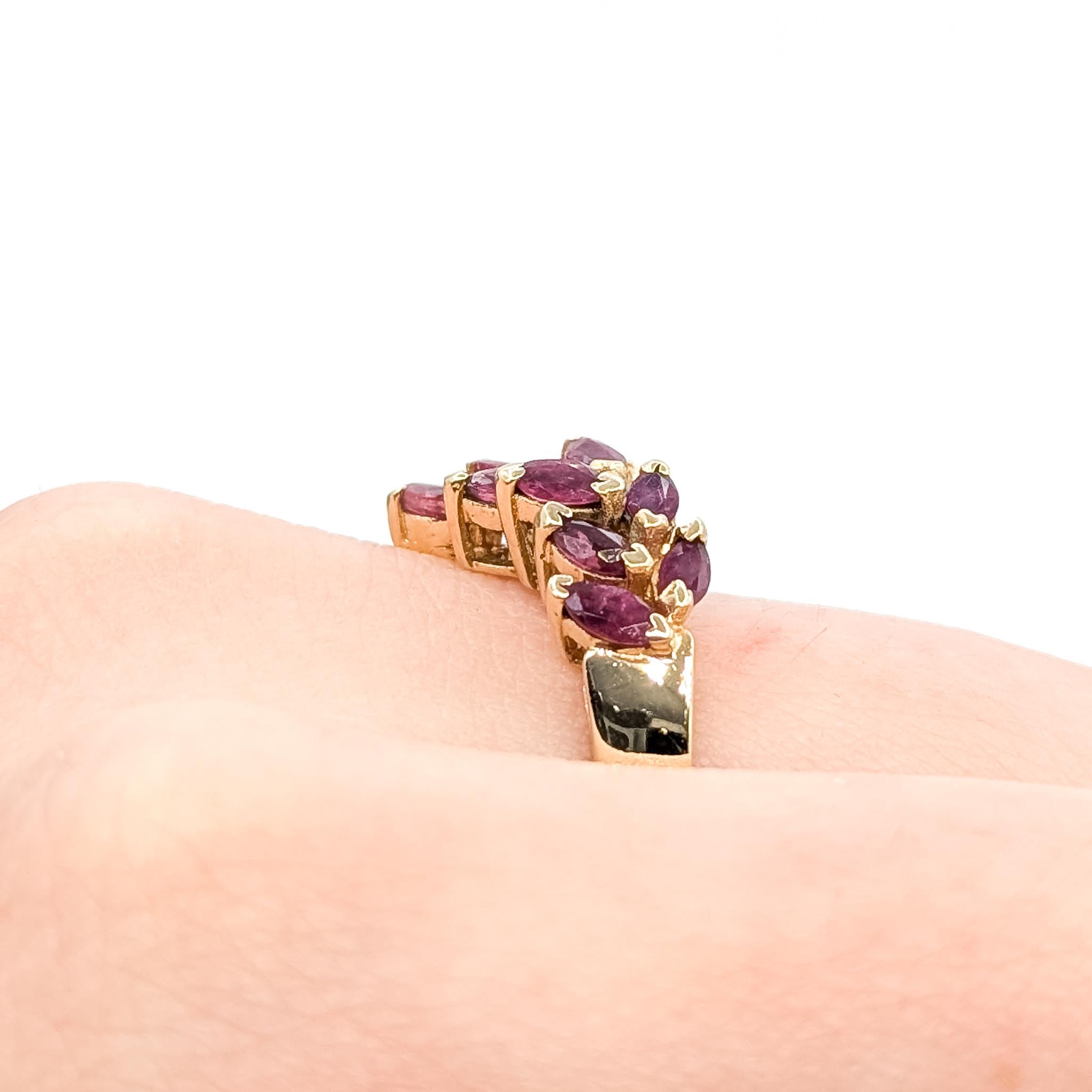 Vintage Contour Ruby & Diamond Ring in 14k Pour femmes en vente