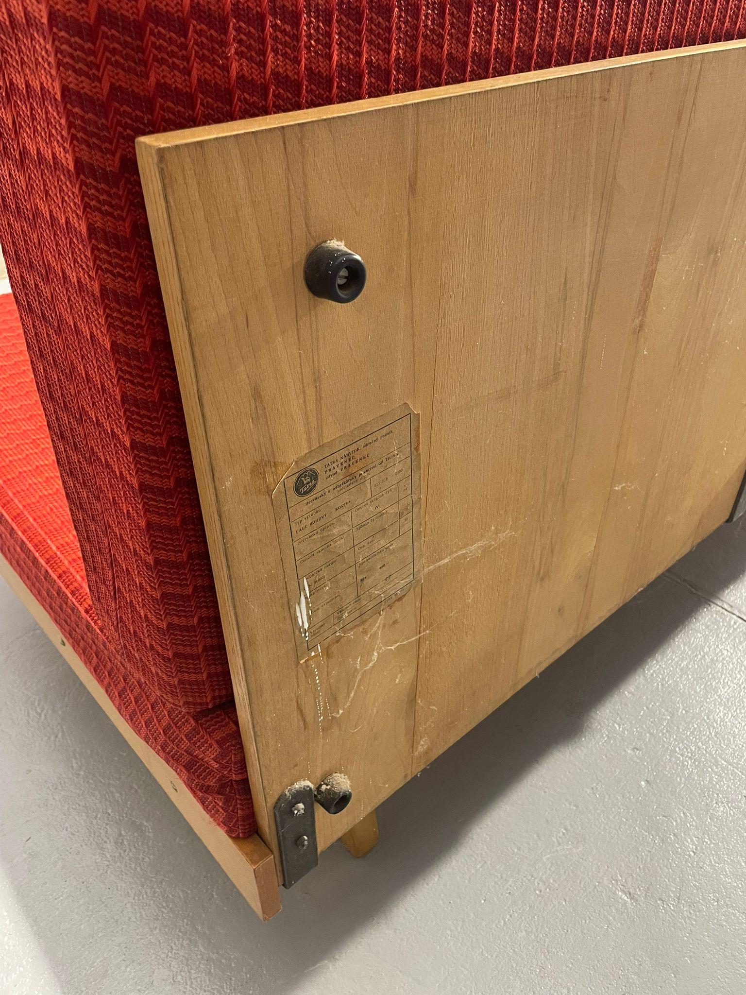 Vintage Convertible Sofa von Tatra Nábytok, 1960er Jahre im Angebot 9