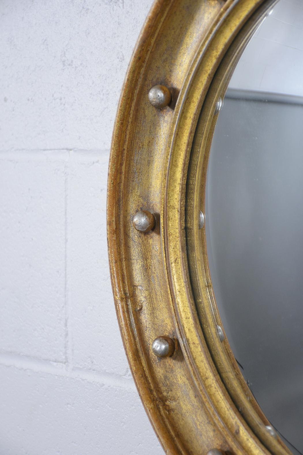 Ovaler Spiegel mit Adlermotiv im italienisch-amerikanischen Federal-Style (Lackiert) im Angebot