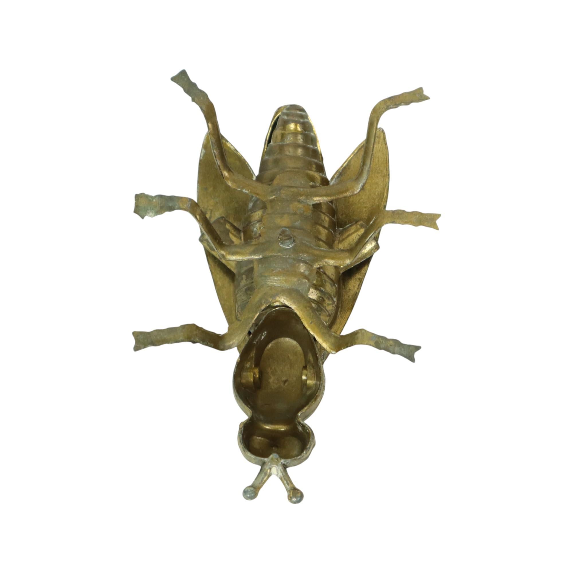 Posacenere d'epoca in rame Fly Brass Italy 1960s in vendita 6