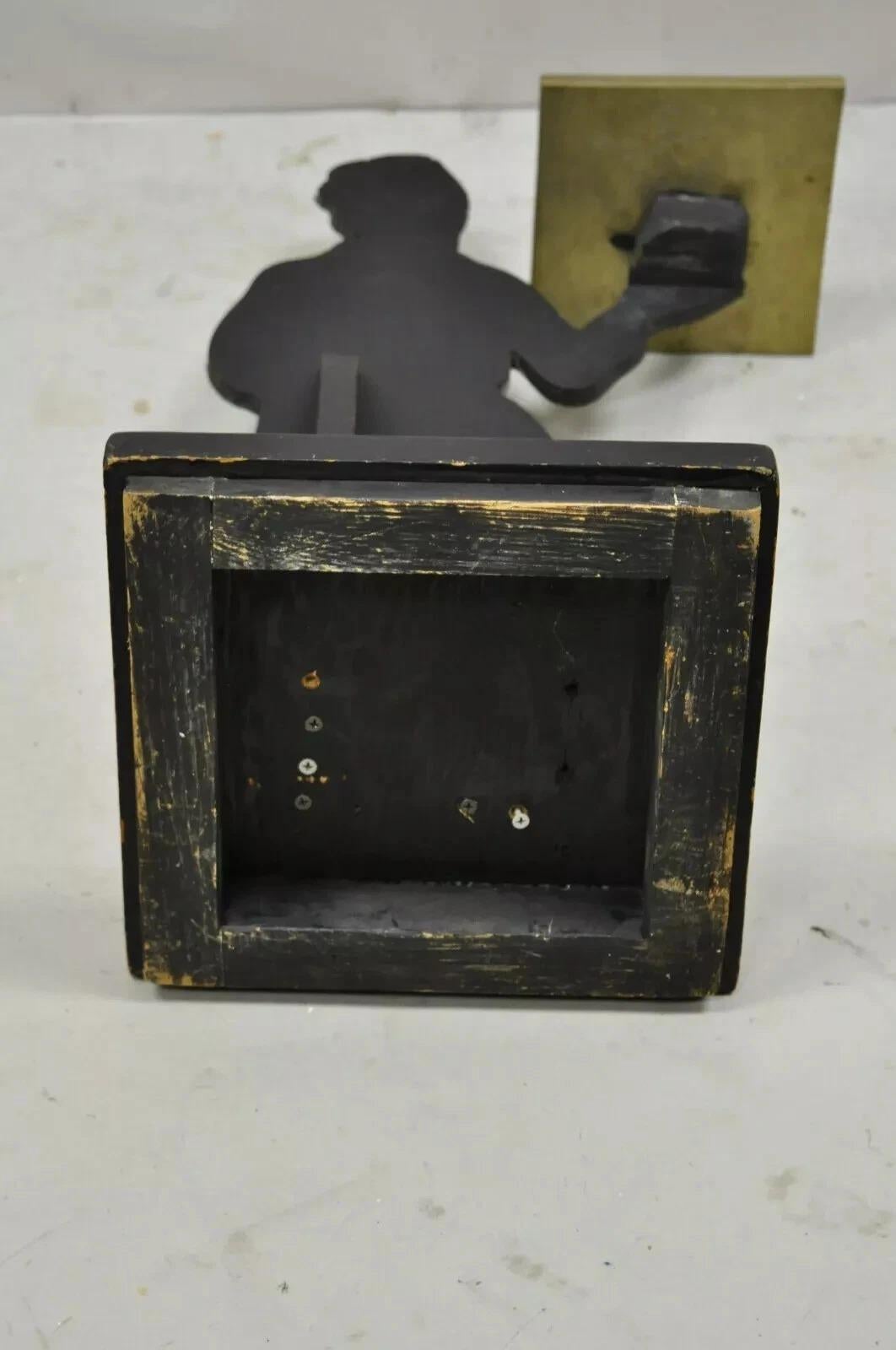 Figura di uomo olandese in rame d'epoca Portachiavi e Portacartellini in vendita 4