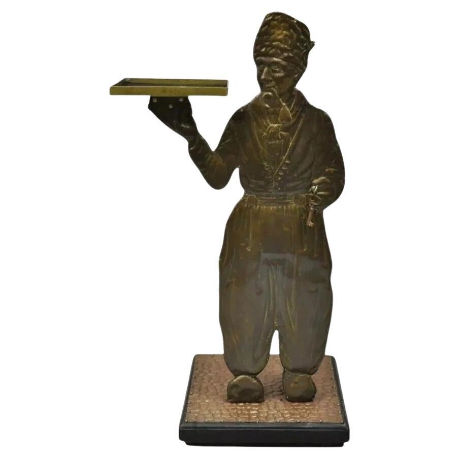 Figura di uomo olandese in rame d'epoca Portachiavi e Portacartellini in vendita