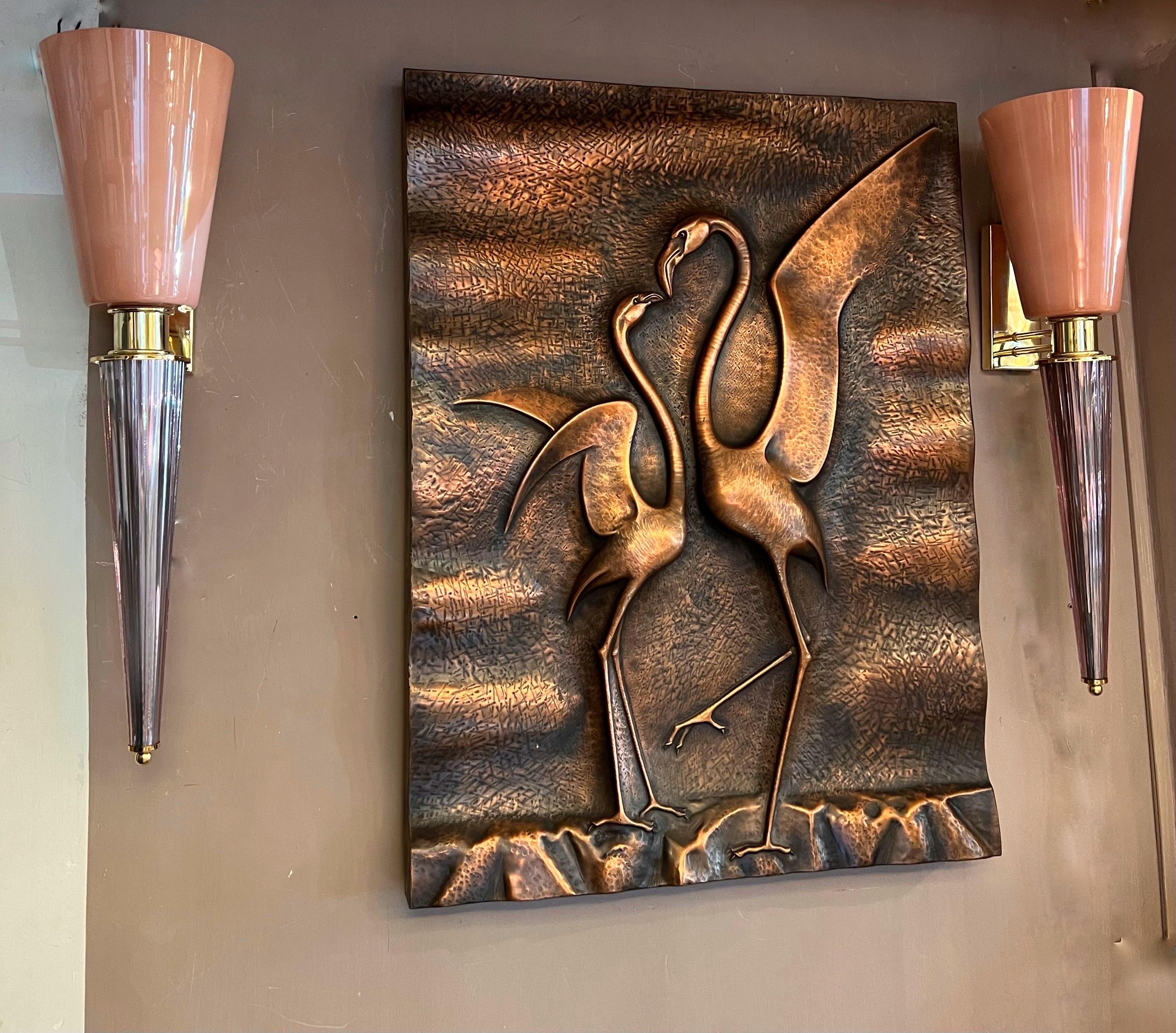 Vintage copper embossed wall panel sculpture representing two swans. The handmade copper embossed has the bas-relief effect.
Signed by L’arte del Rame (Aosta).