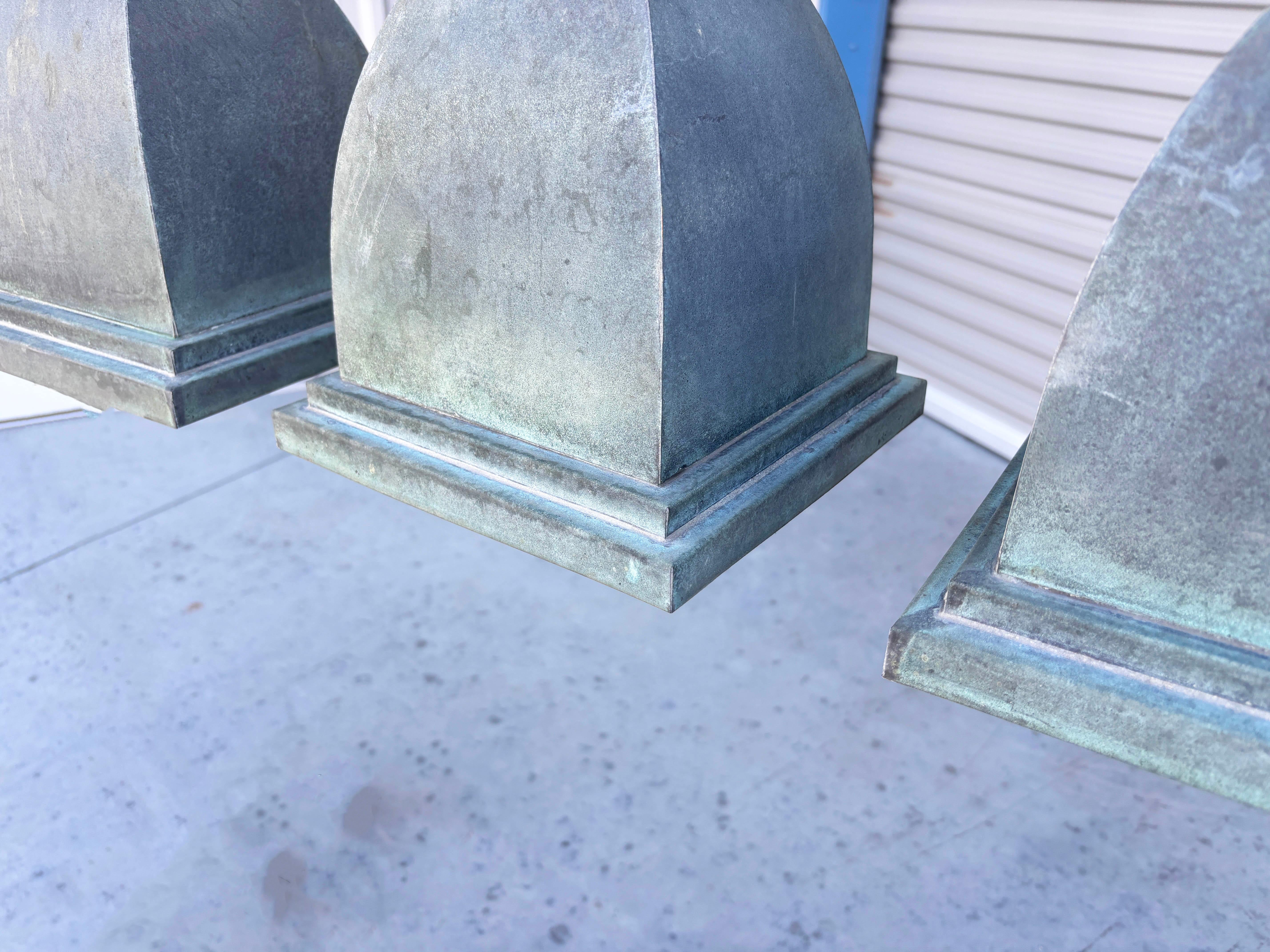 Lámpara de cobre vintage de cuatro luces mediados del siglo XX en venta