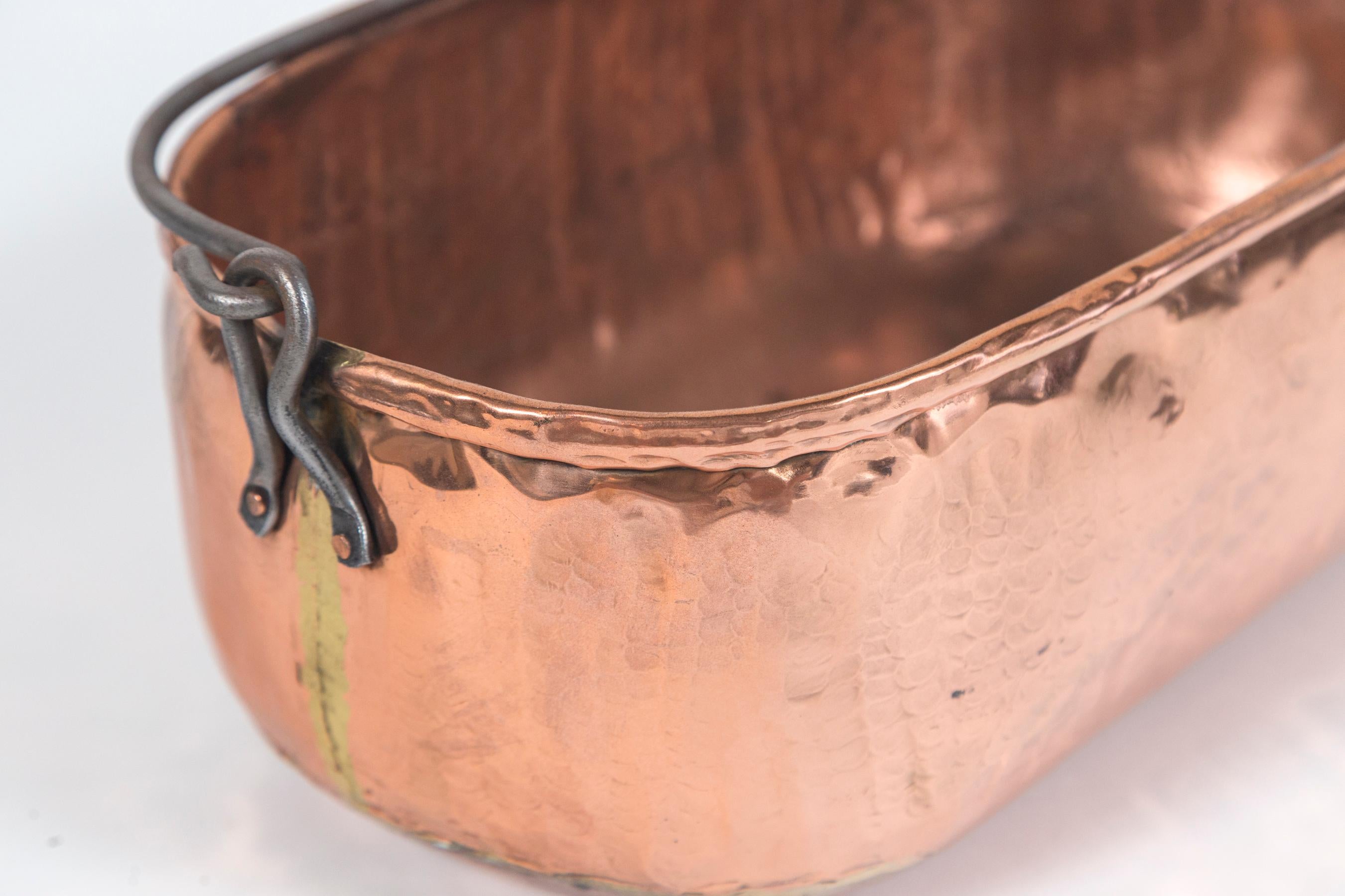 Antique Copper Oval Bucket, circa 1910 For Sale 1