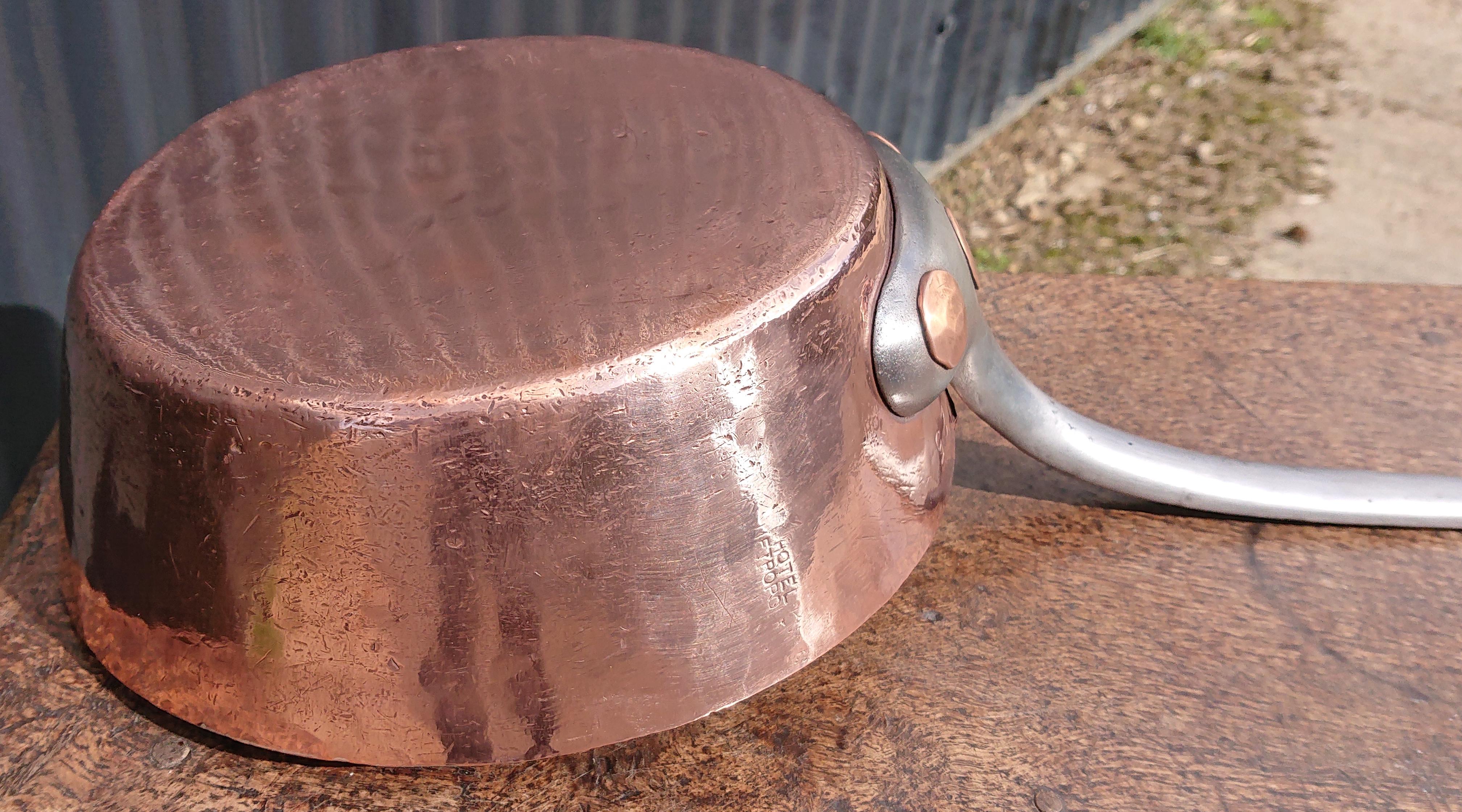 Vintage Copper Pan by J & E Gaillard for the Metropole Hotel Paris 8