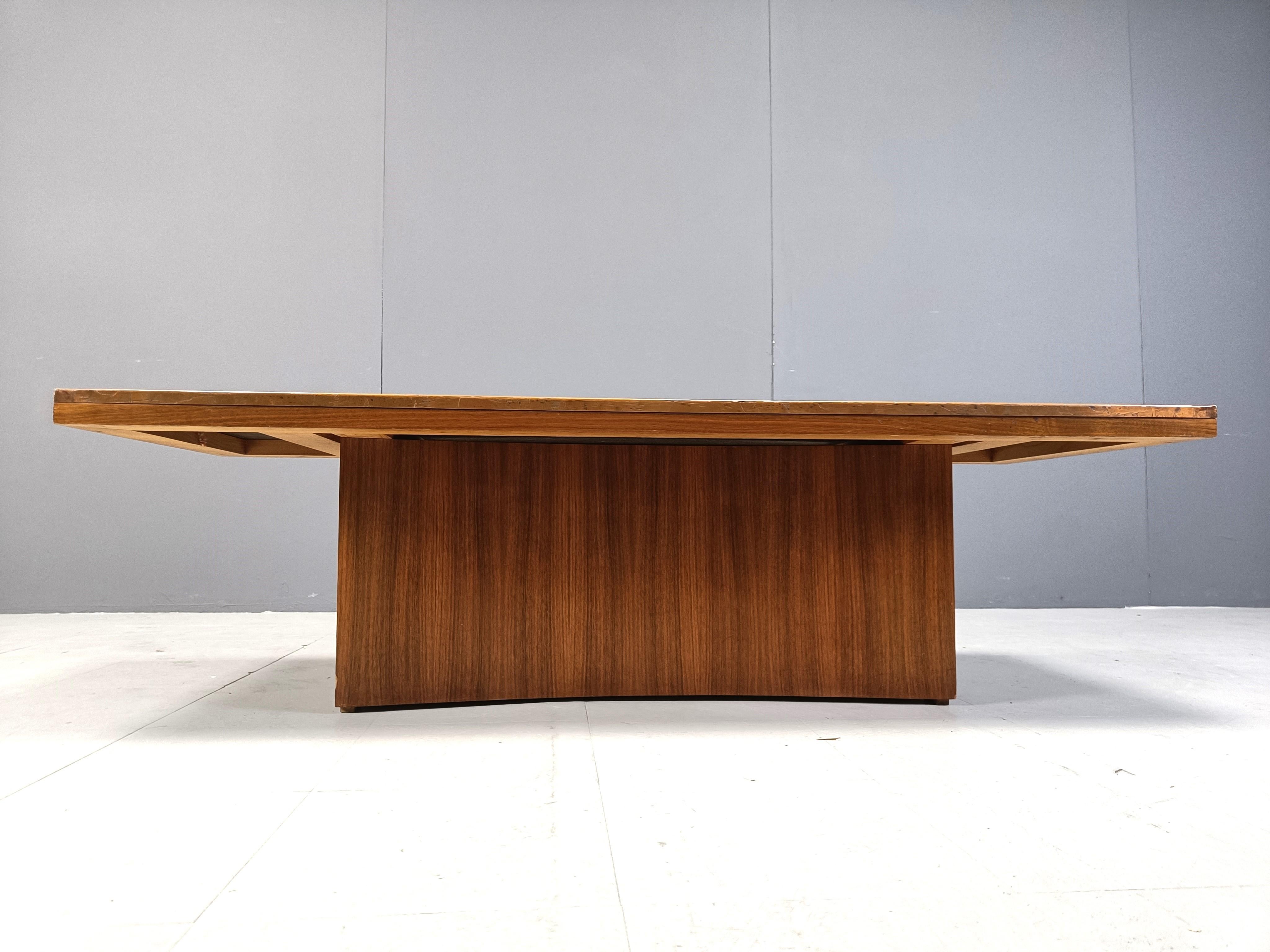 Vintage copper plated brutalist coffee table, 1970s In Good Condition In Leuven, Vlaams Gewest