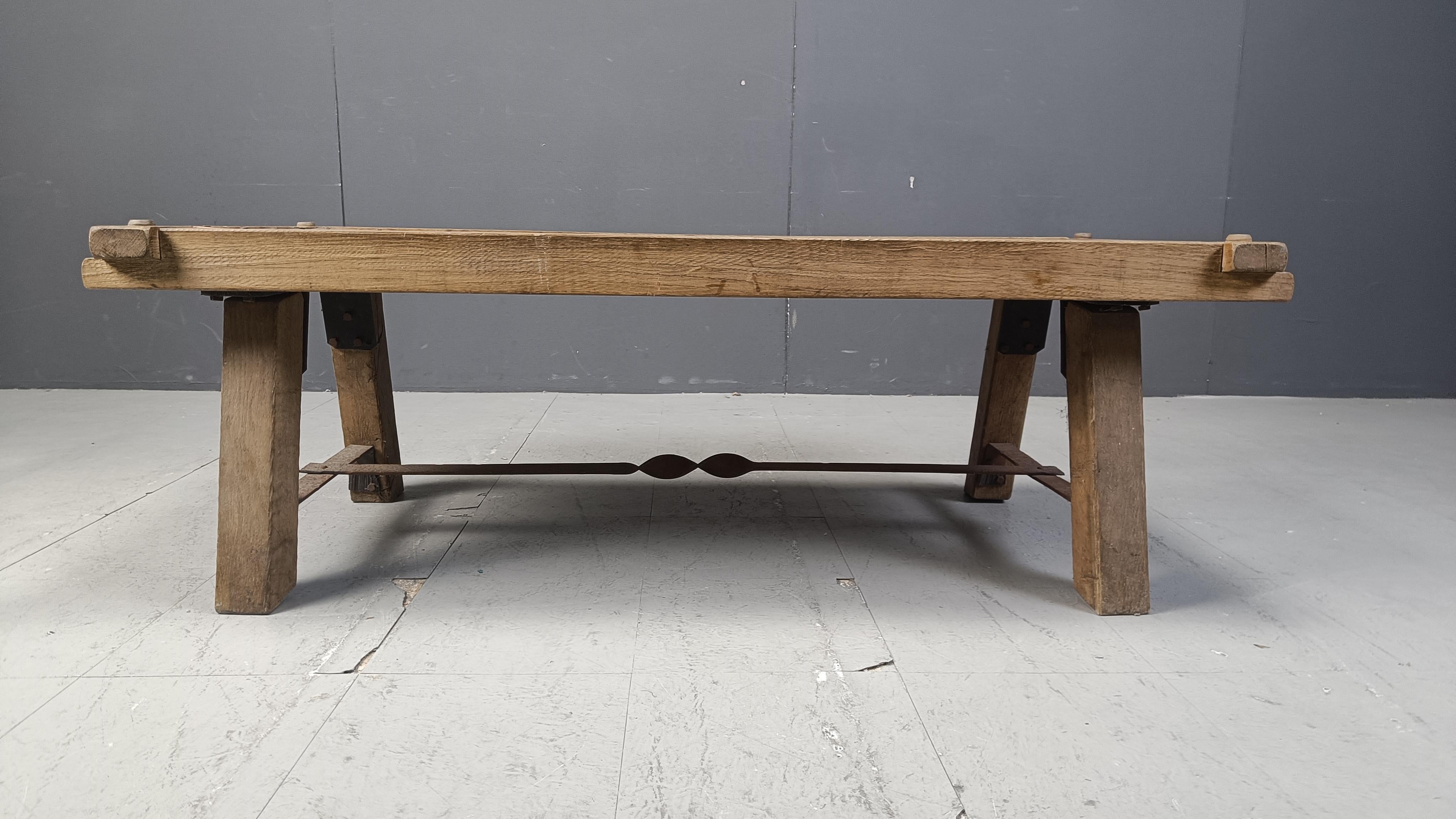 Copper Vintage copper plated brutalist coffee table, 1970s For Sale