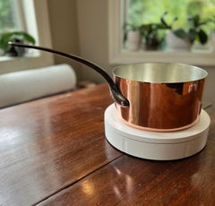 Kupfer-Soßenkanne mit Eisengriff im Vintage-Stil - Professionell neu getönt und poliert