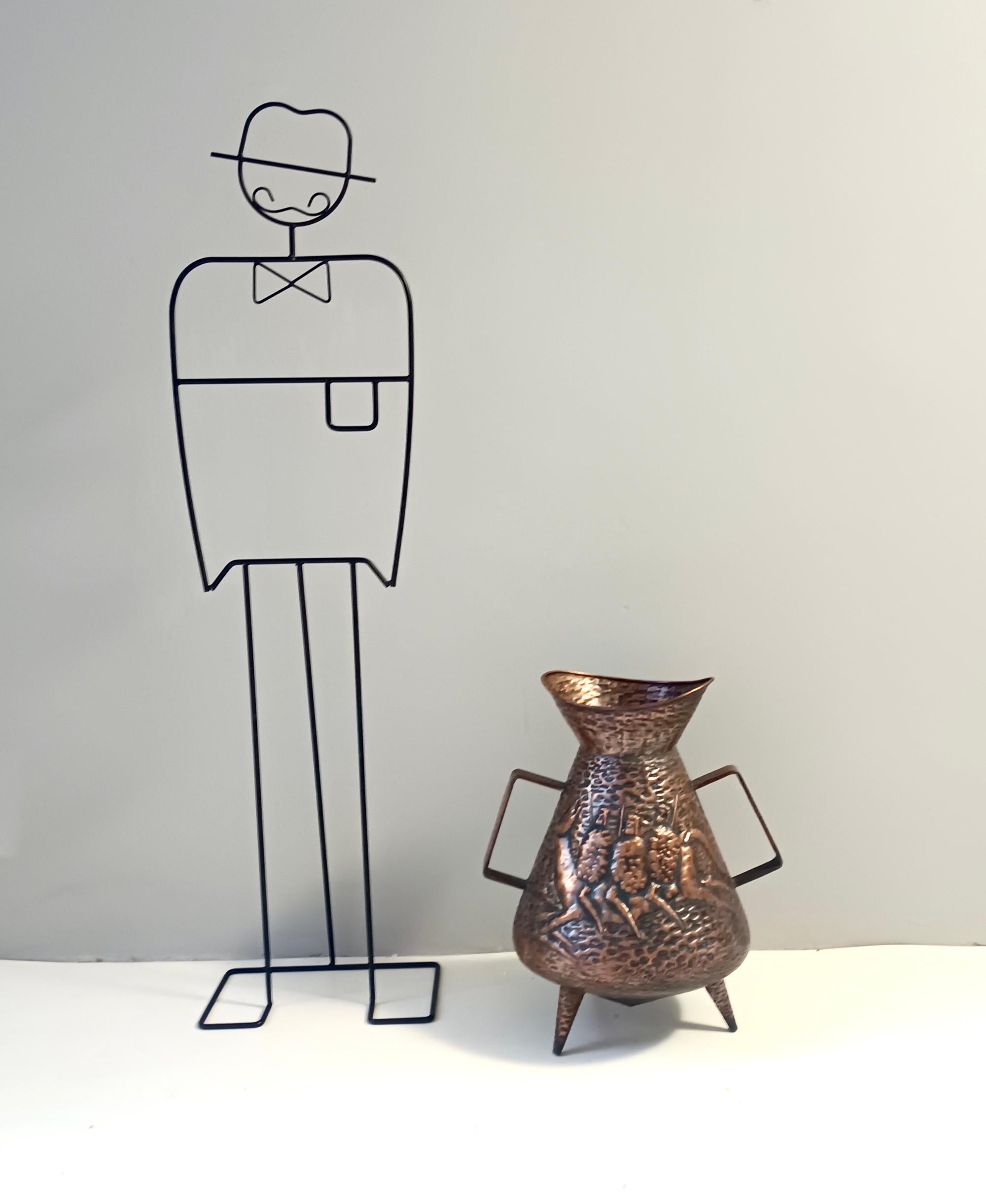 Italian Vintage Copper Umbrella Stand / Vase Attr. to Angelo Bragalini, Italy For Sale