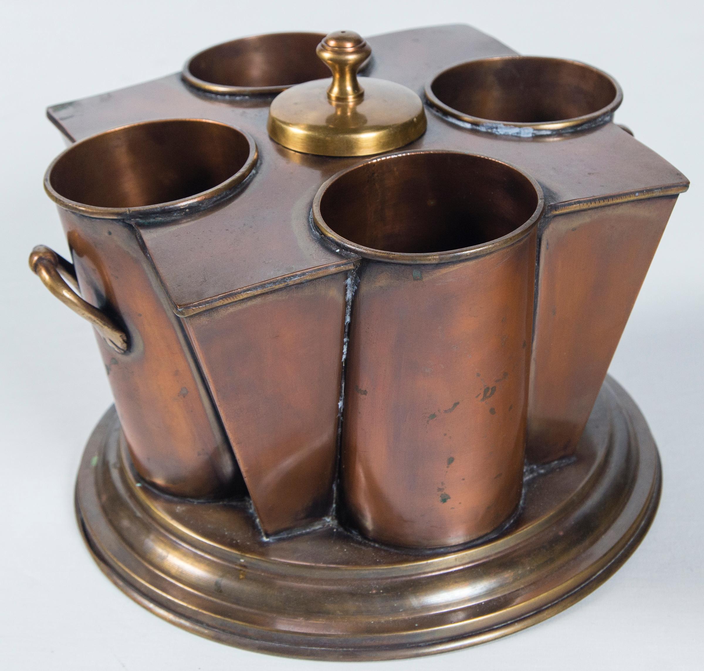 Vintage Copper Vine Cooler In Excellent Condition For Sale In Stamford, CT
