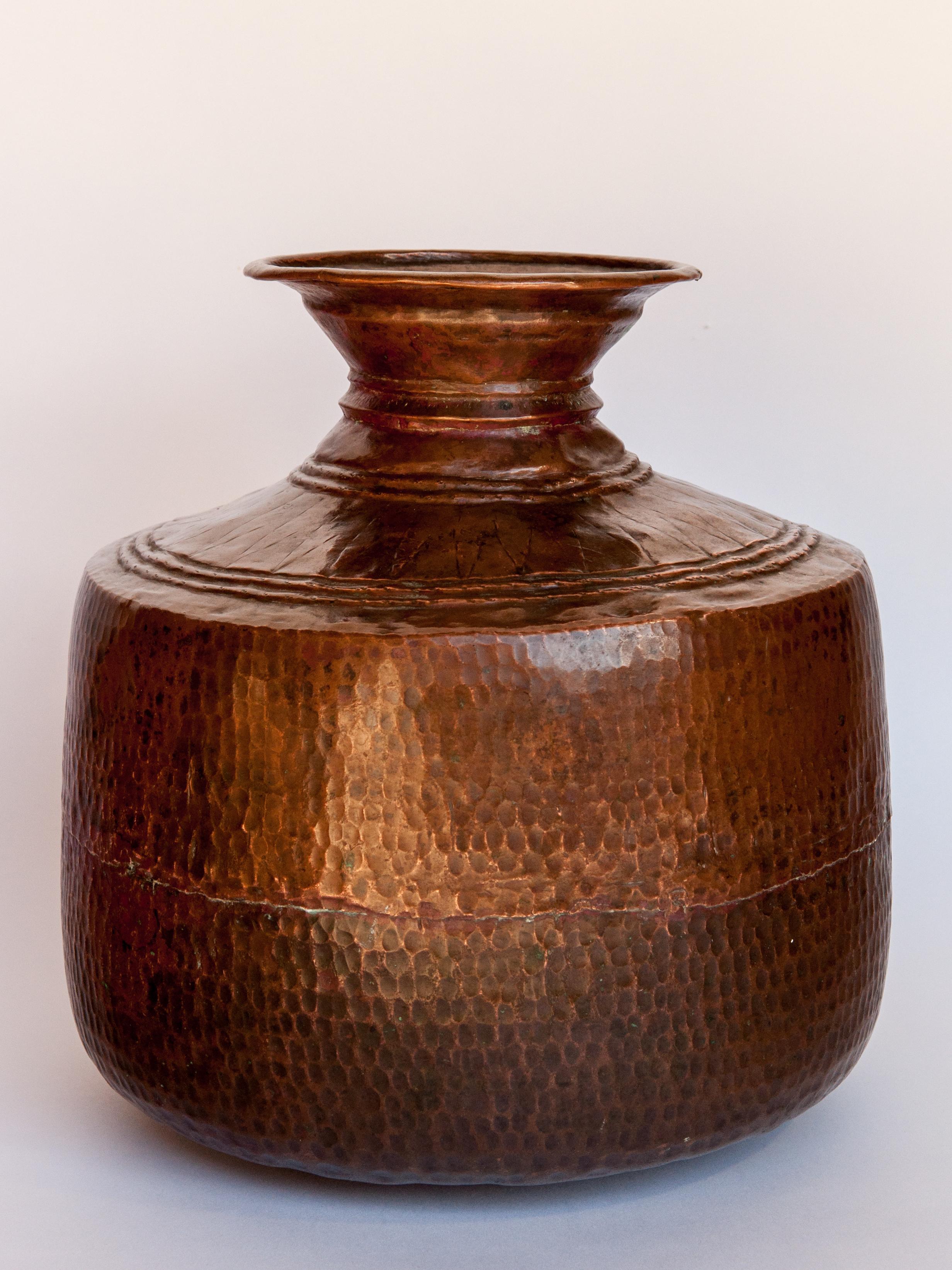 Nepalese Vintage Copper Water Pot, Hand Hammered, from Nepal, Mid-20th Century