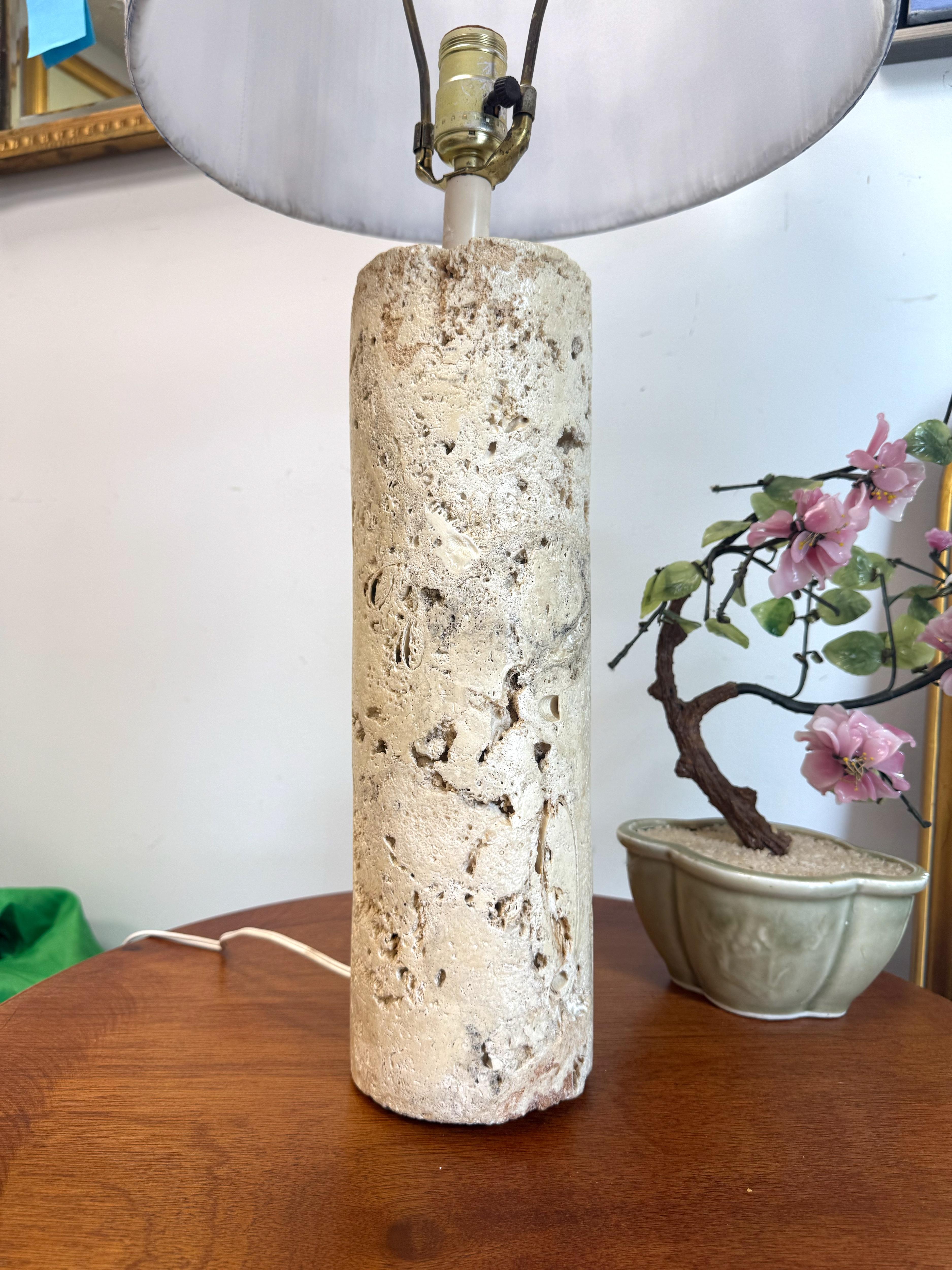 Vintage Coquina Stone / Key Stone Base Cylindrical Table Lamp For Sale 5