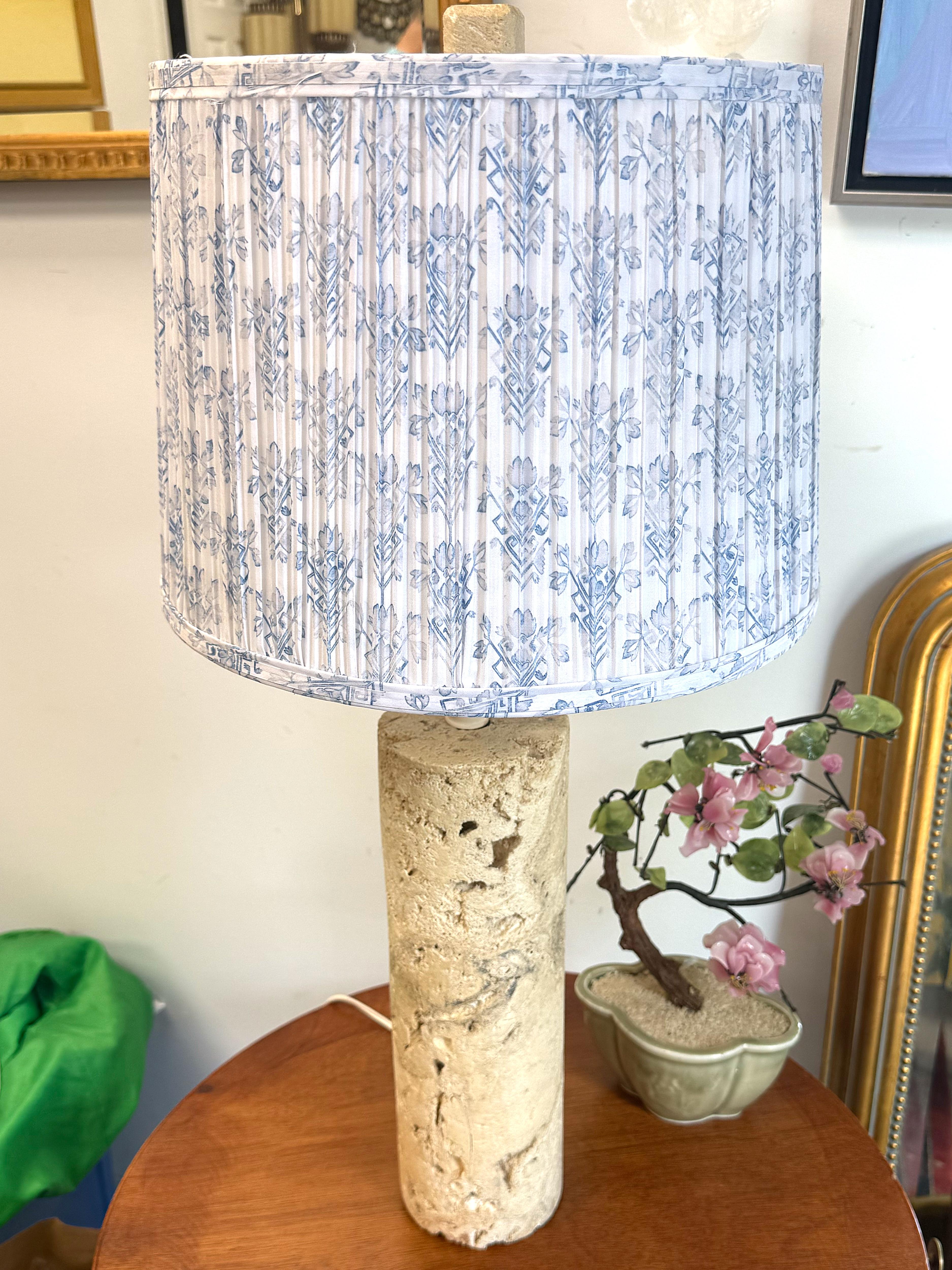 Vintage Coquina Stone / Key Stone Base Cylindrical Table Lamp For Sale 8