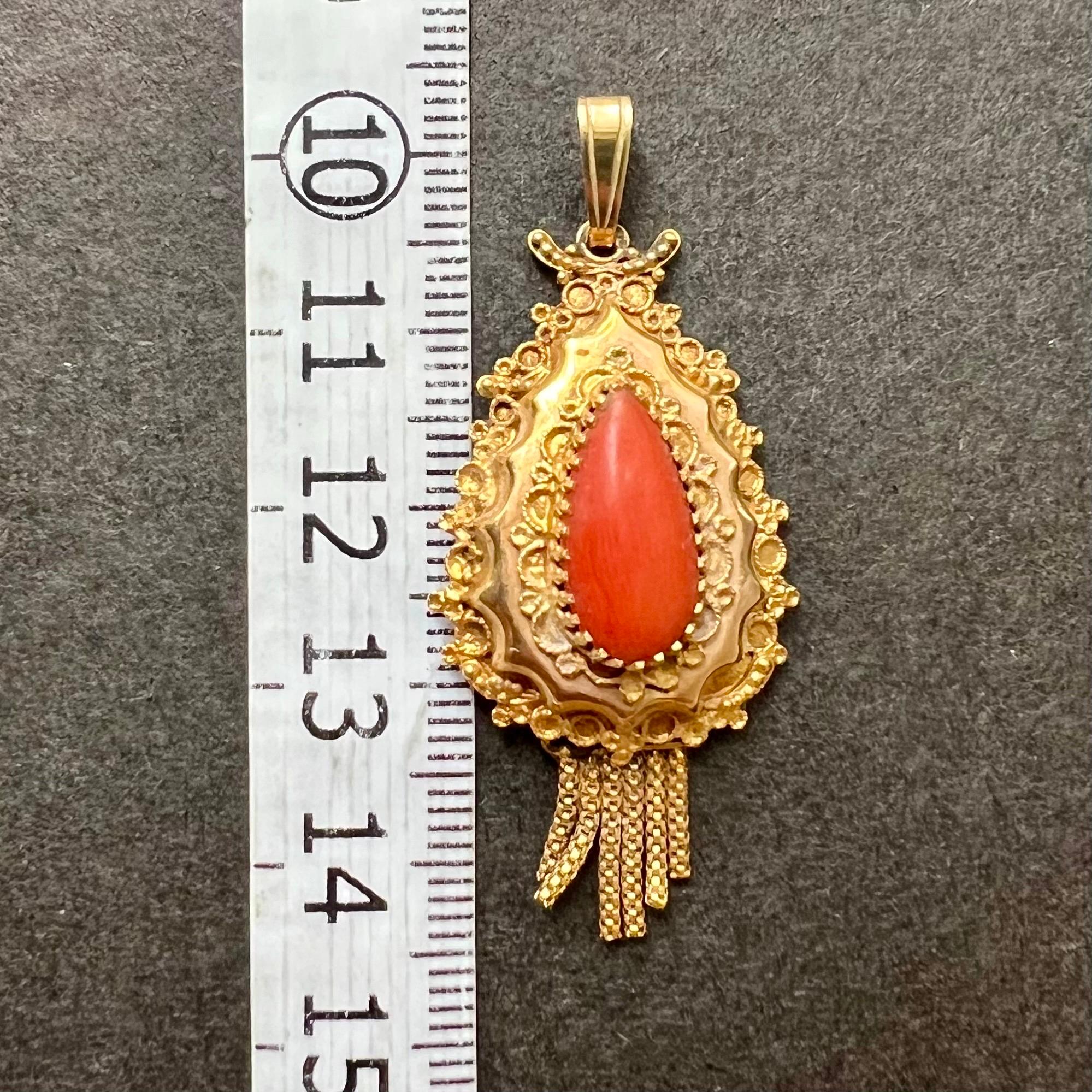 Vintage Coral and 14 Karat Gold Tassel Pendant For Sale 2