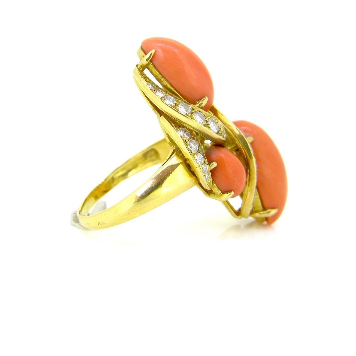 Vintage Koralle Brillantschliff Diamanten Cocktail Mode Gelbgold Ring für Damen oder Herren im Angebot