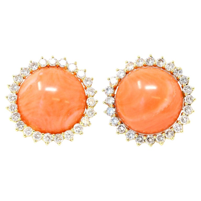 Vintage Coral Cabochon Clipon Earrings Set in 18 Karat Yellow Gold For
