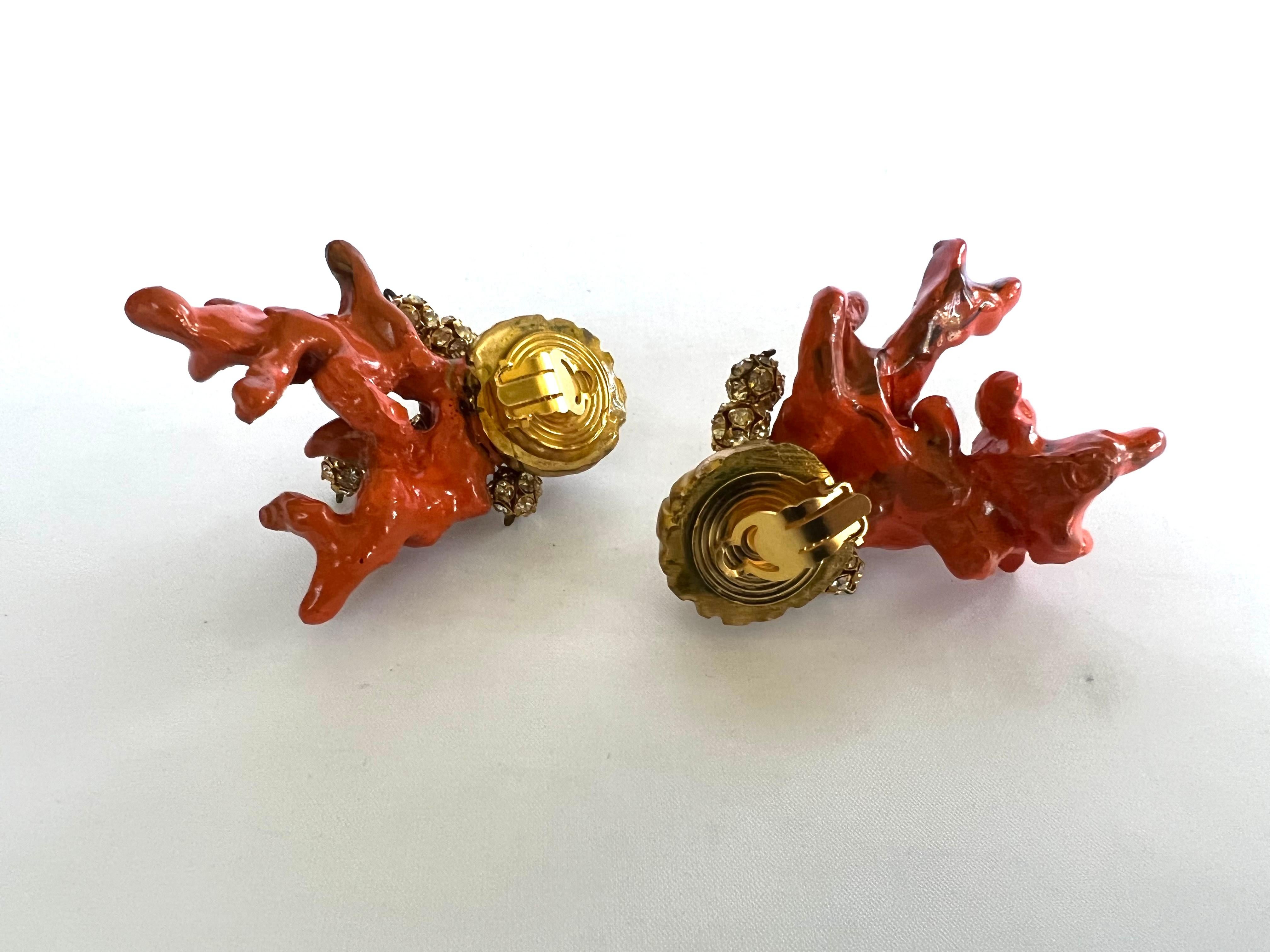 Vintage Coral Diamante Christian Lacroix Earrings In Good Condition In Palm Springs, CA