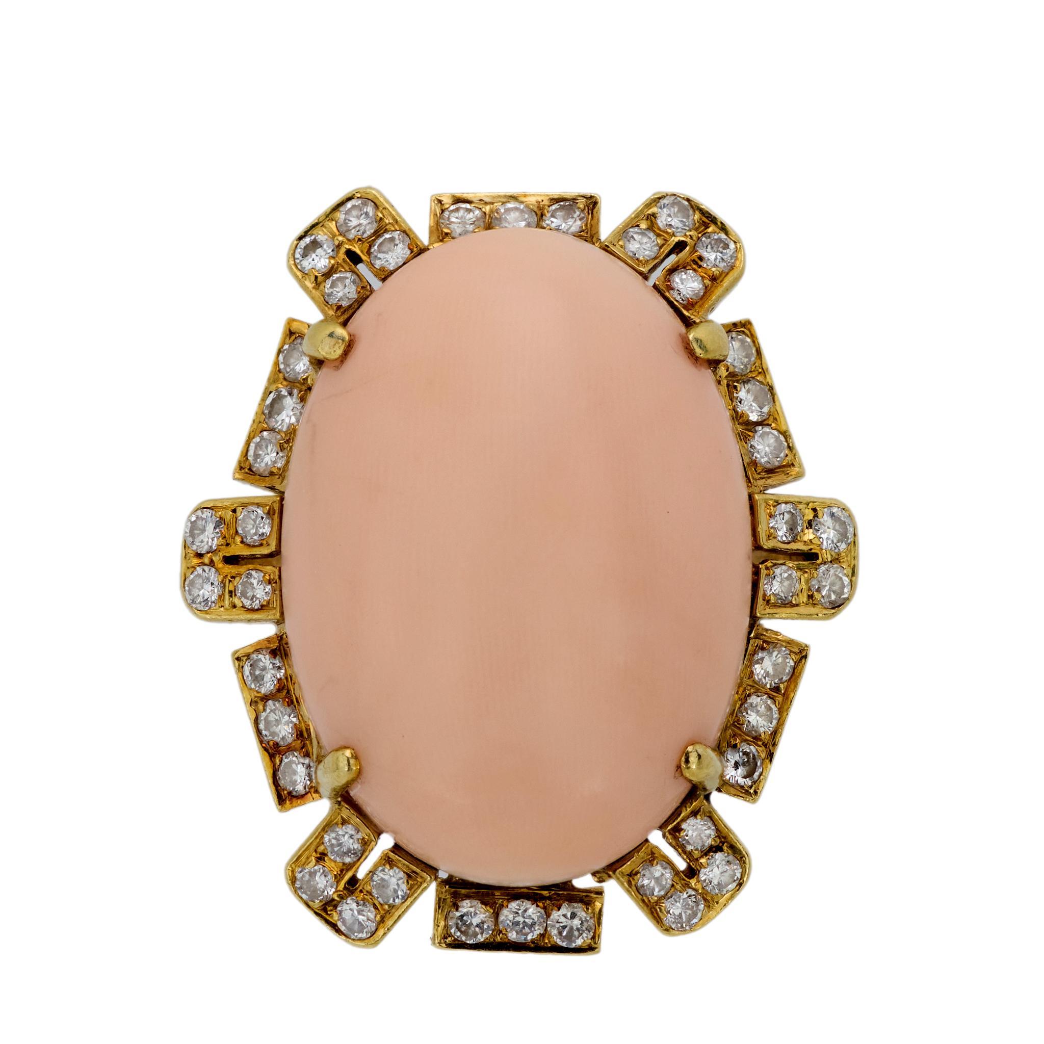 Modern Vintage coral diamond 18k yellow gold cocktail ring For Sale