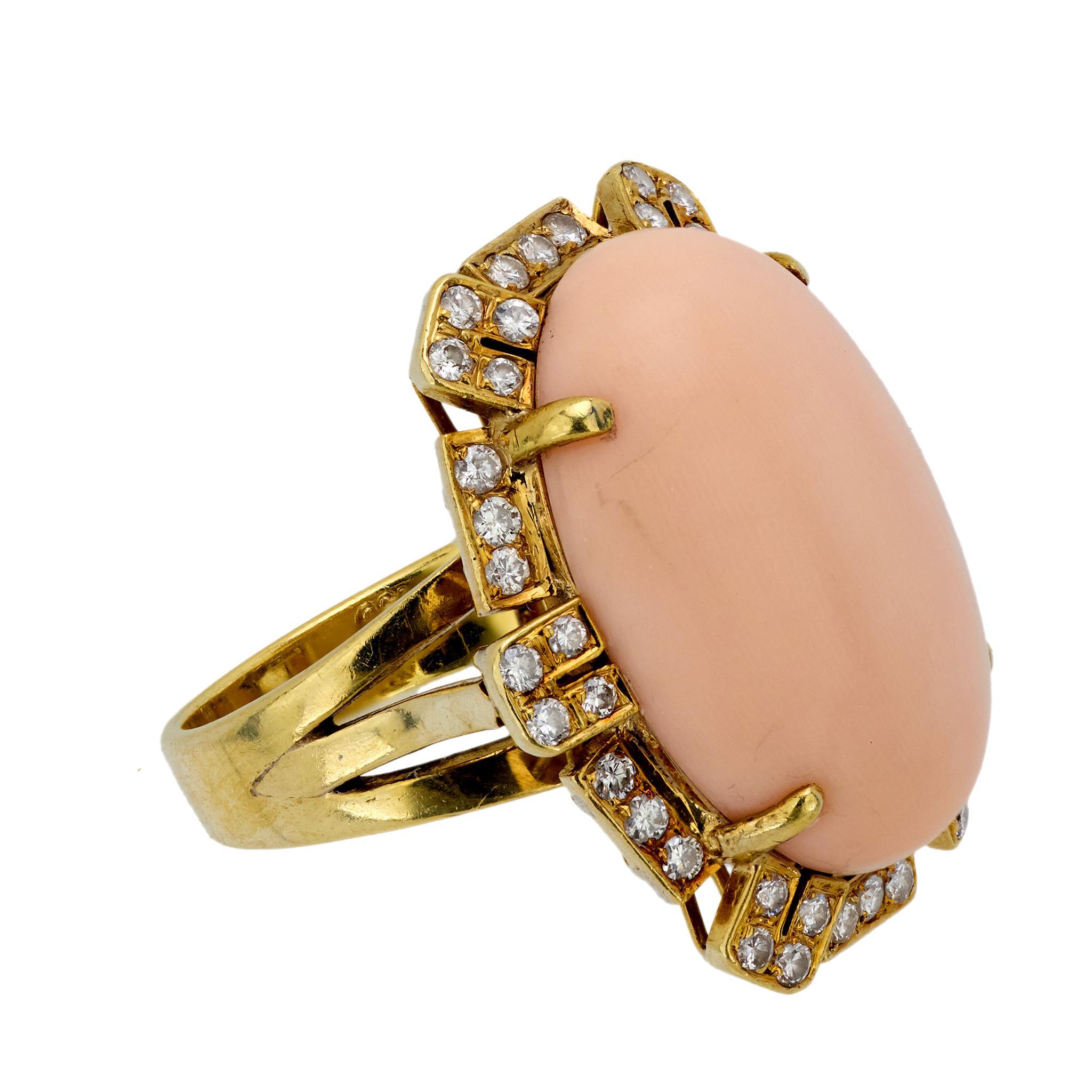 Cabochon Vintage coral diamond 18k yellow gold cocktail ring For Sale
