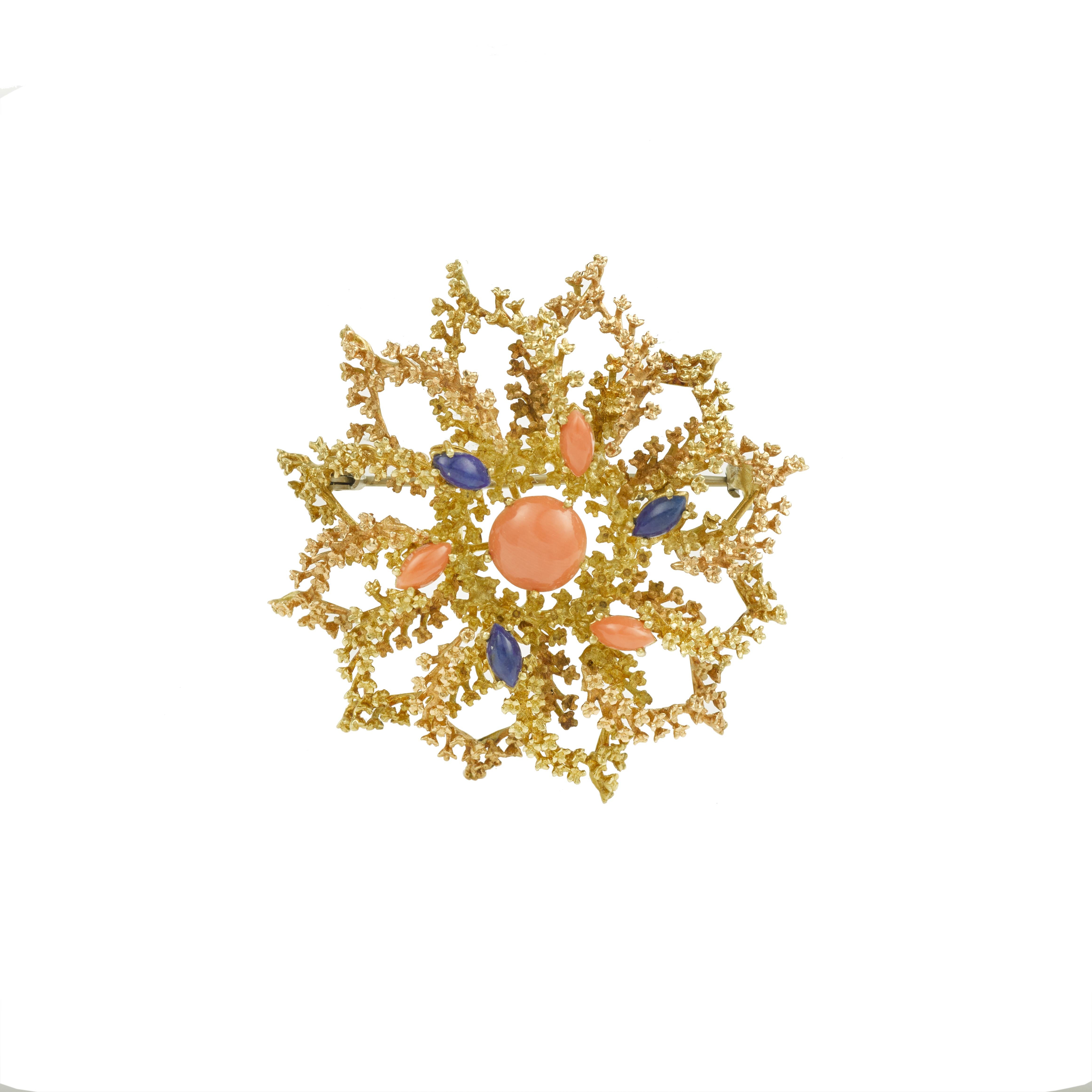 Vintage Coral Lapis Lazuli 18 Karat Yellow Gold Sea Urchin Brooch In Excellent Condition In Paris, FR