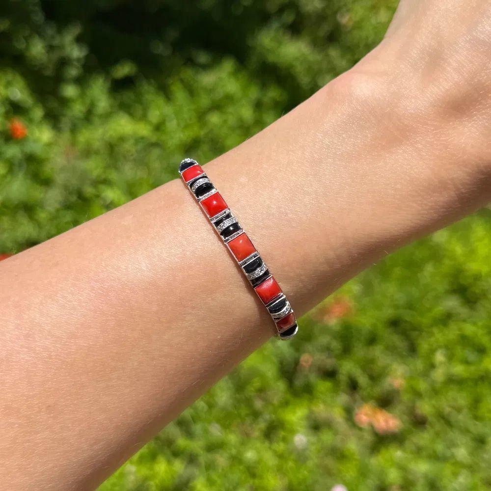 Vintage Koralle, Onyx und Diamant Platin Statement Link-Armband (Modernistisch) im Angebot