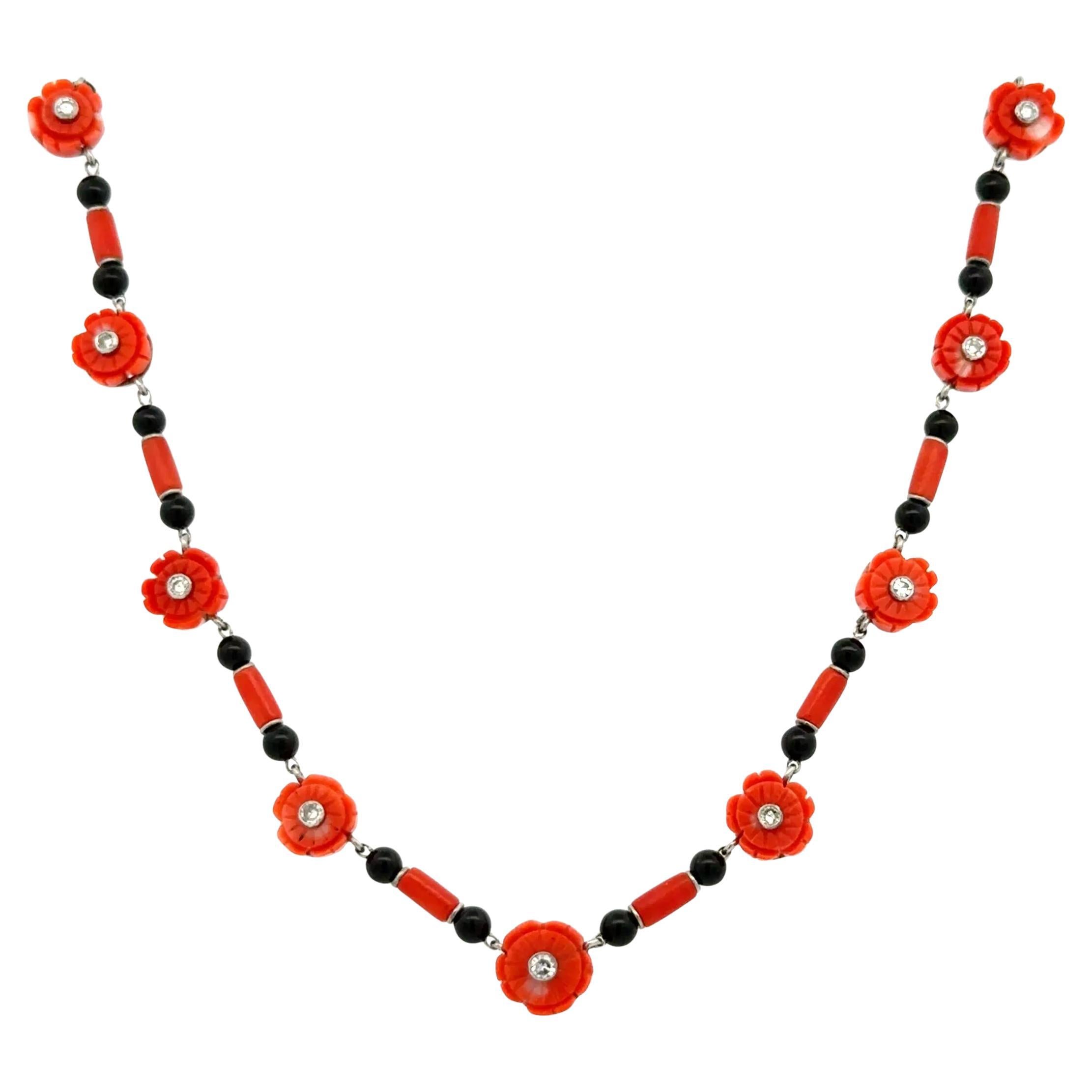 Collier platine vintage en corail, onyx et diamants