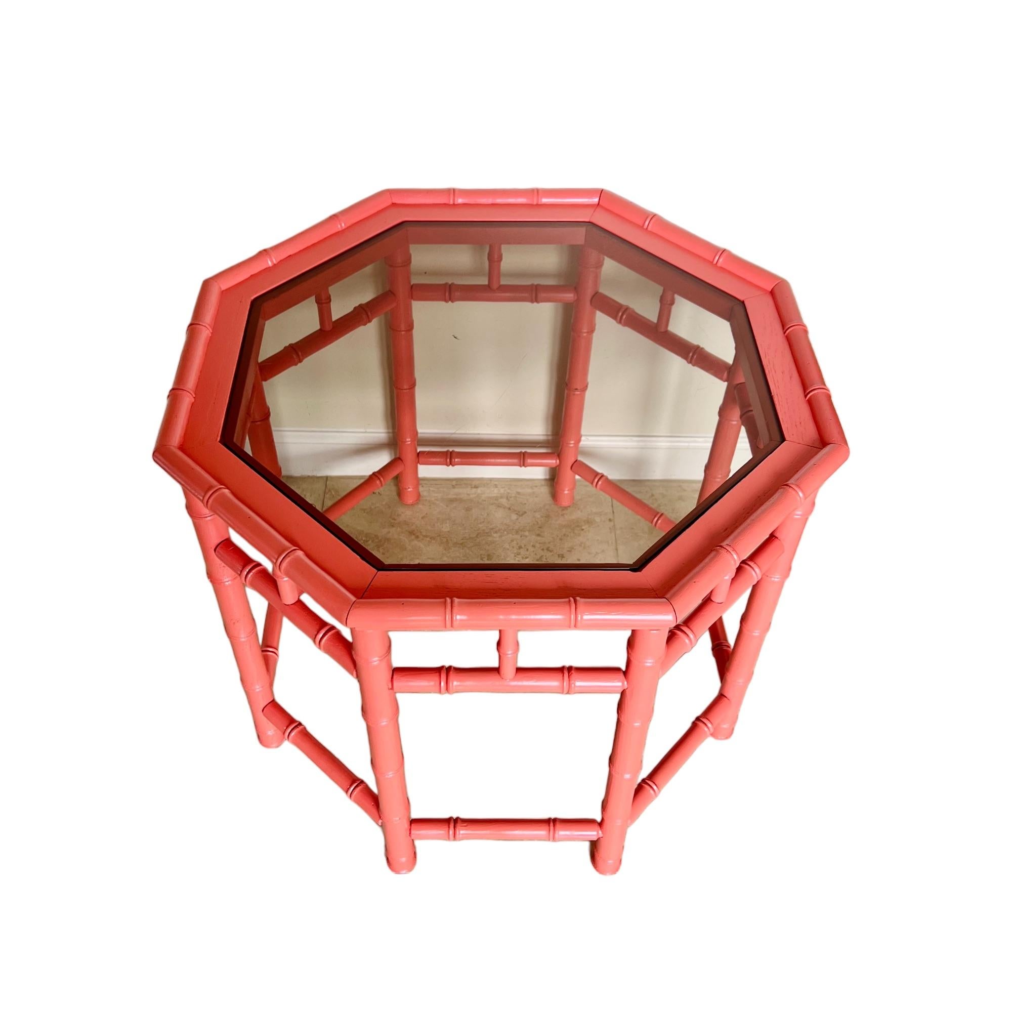 Vintage Coral Painted Faux Bamboo Octagon Accent Table In Good Condition In Harlingen, TX