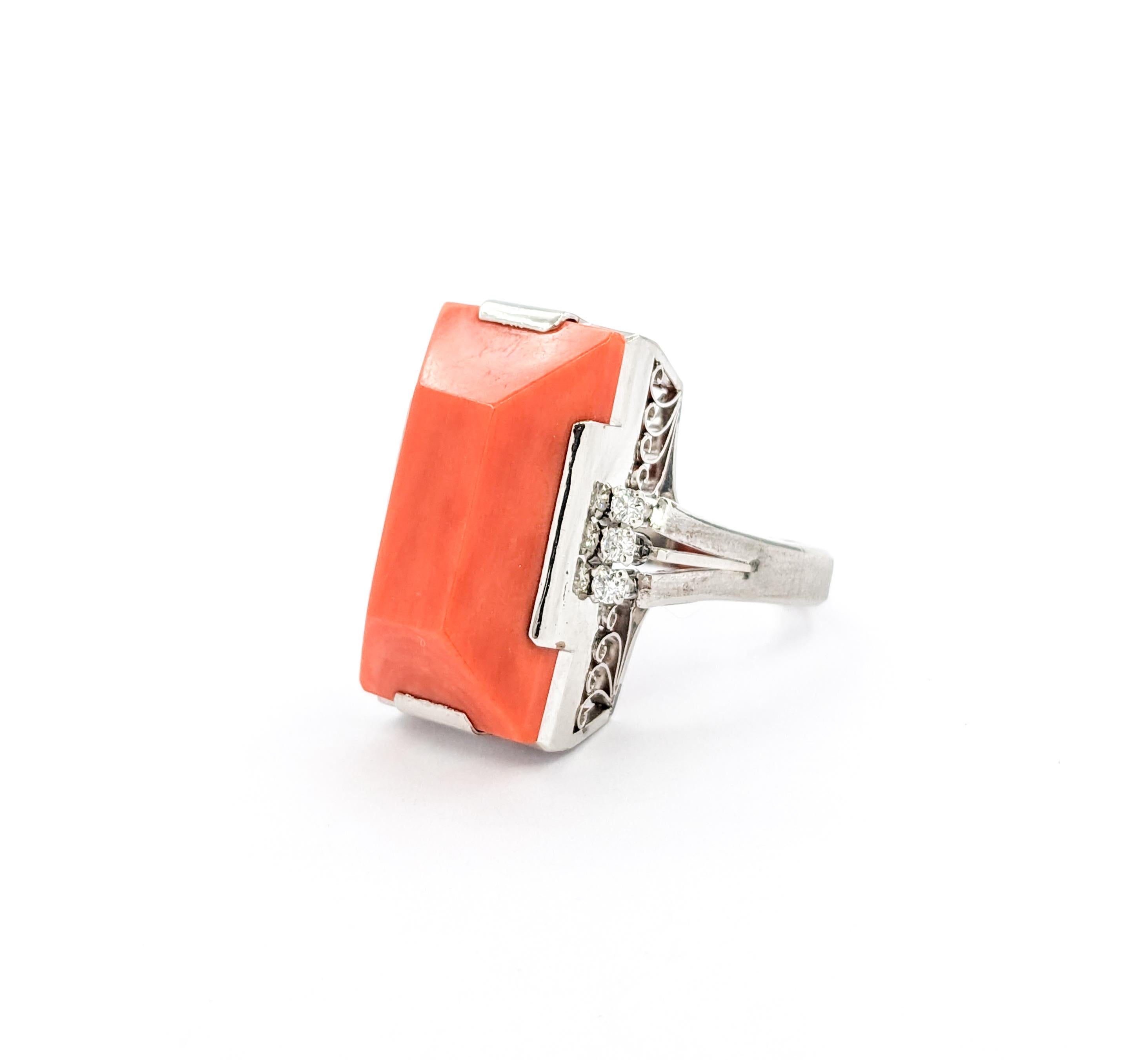 Vintage Koralle Ring mit Diamanten in Platin im Angebot 5