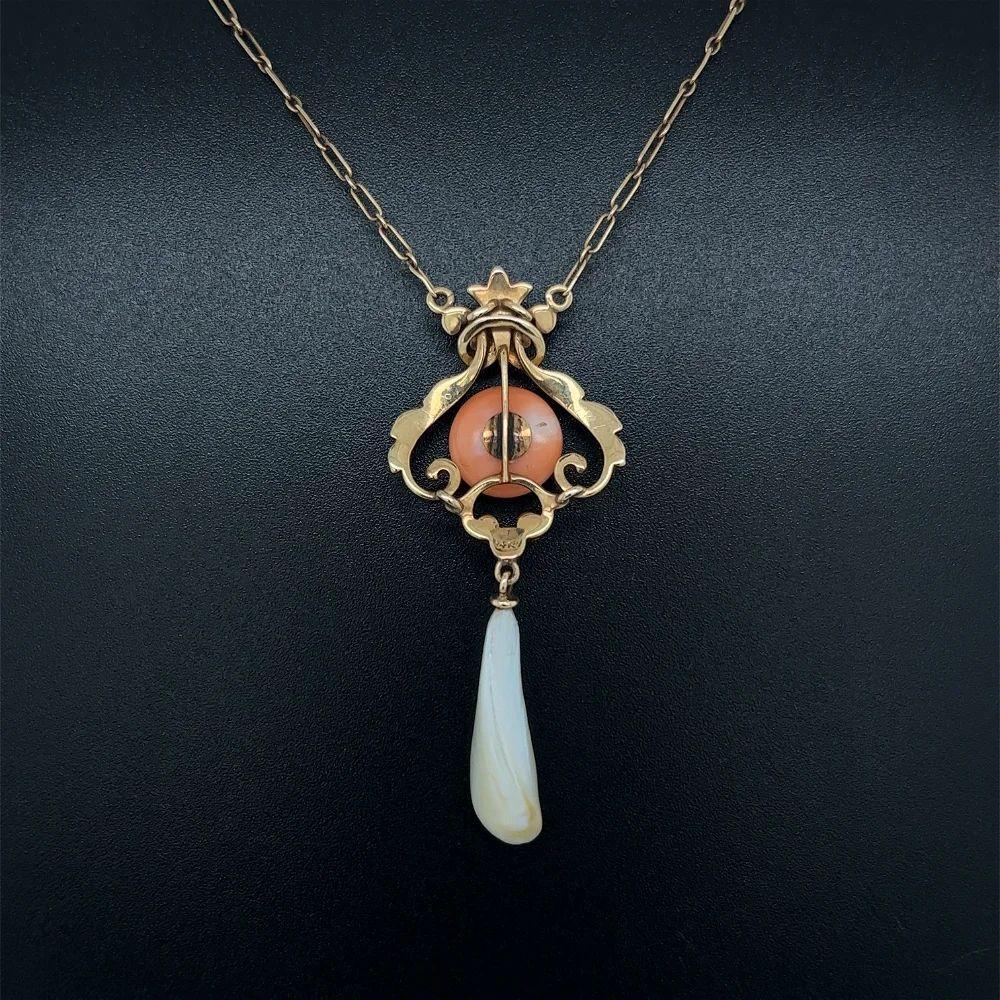 Vintage Coral Seed Pearl and Pearl Drop Victorian Gold Pendant Necklace In Excellent Condition For Sale In Montreal, QC