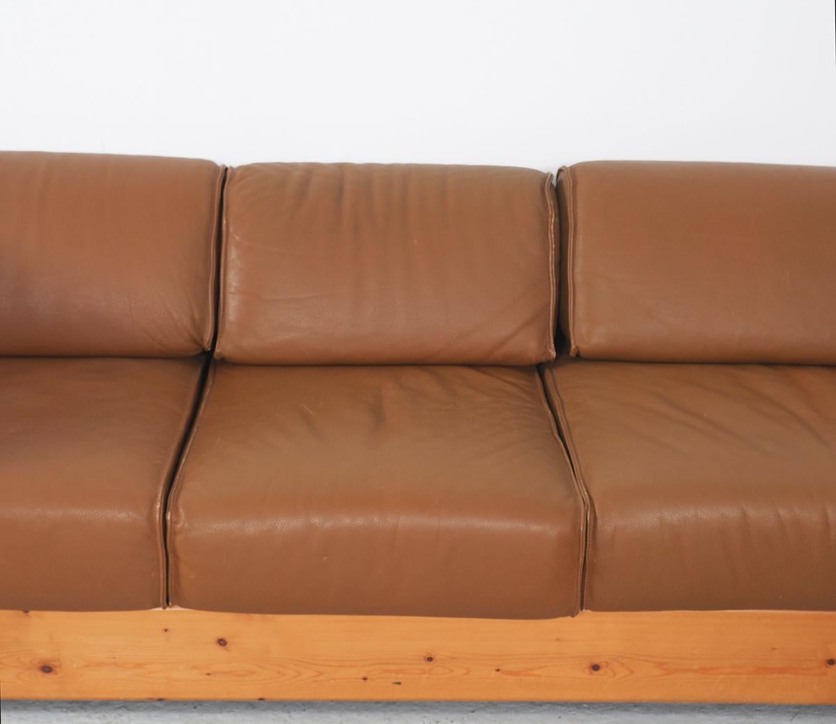 Vintage Corner Sofa with Coffee Table in Pinewood and Leather, 1970s, Set of 3 2