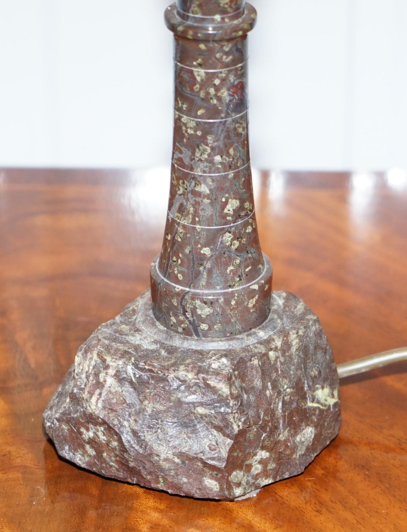 Leuchtturm-Tischlampe aus Serpentinen-Marmor mit Bakelit-Fassung, Cornish im Angebot 4