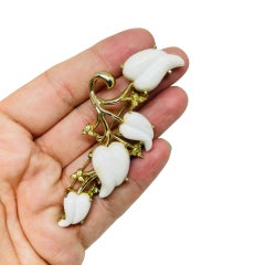 Vintage CORO CRAFT signed gold tone white lucite flower designer brooch