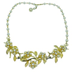 Vintage CORO signed gold tone pearls rhinestones flower necklace bracelet set