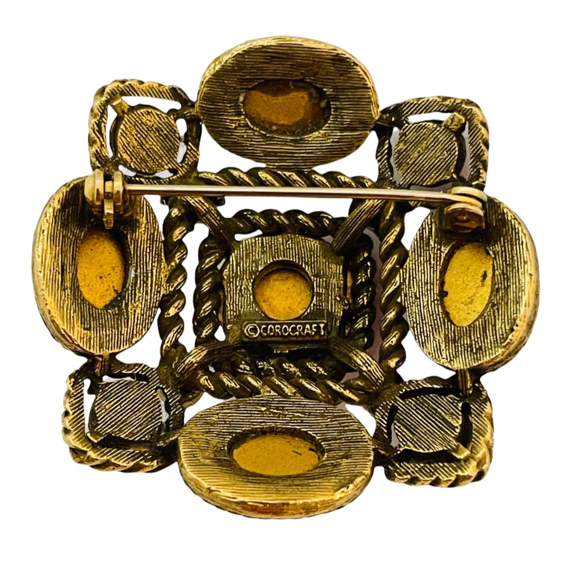 Vintage COROCRAFT gold gripoix jewel maltese cross brooch In Good Condition In Palos Hills, IL