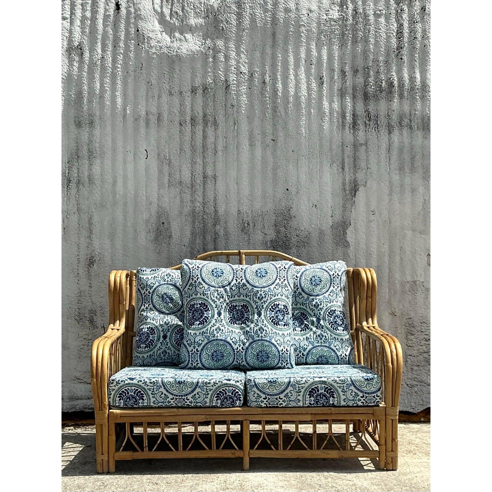 Causeuse Vintage Costal Bent Rattan Loveseat Bon état à West Palm Beach, FL