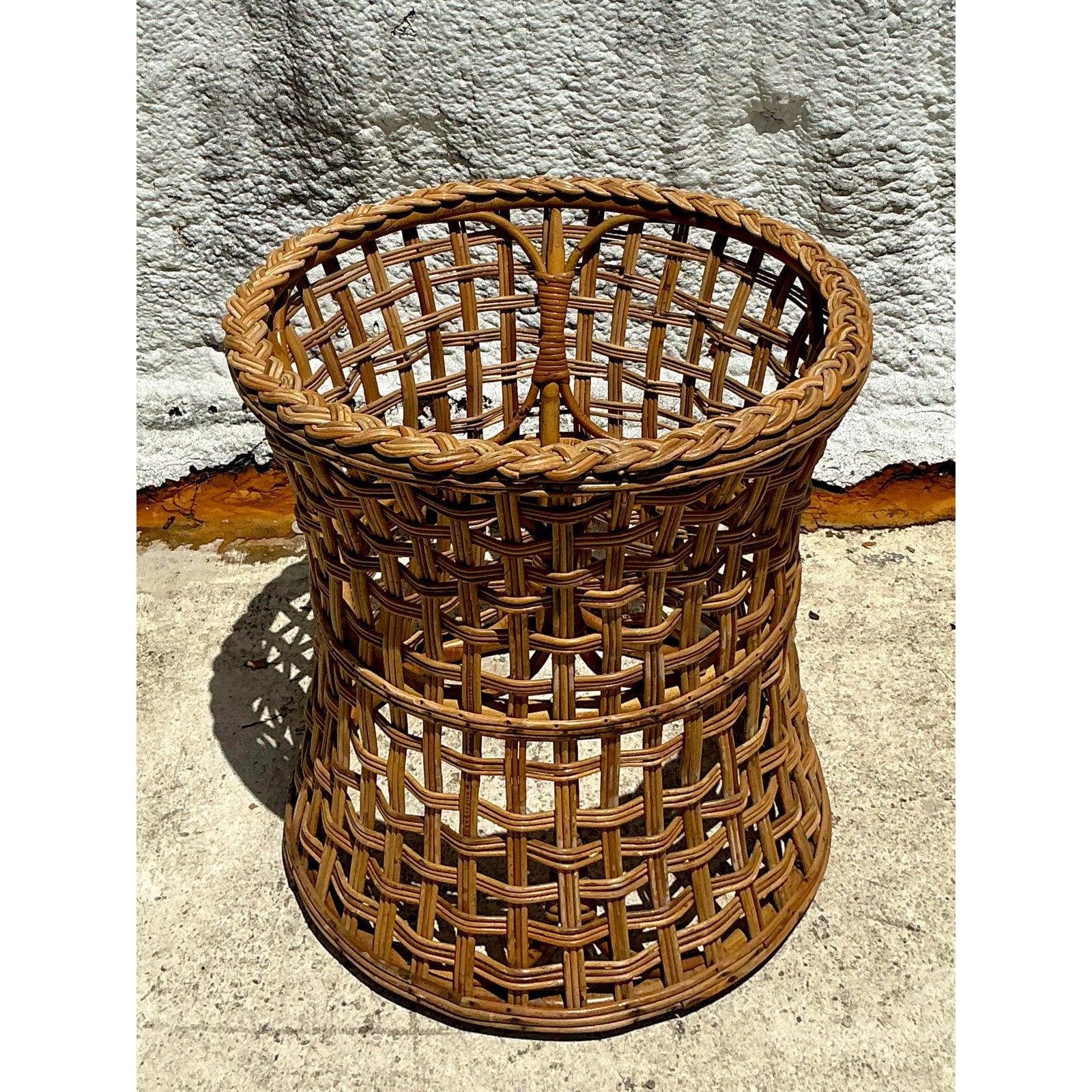 Rustico Tavolo da pranzo in rattan intrecciato vintage Costal con piedistallo in vendita
