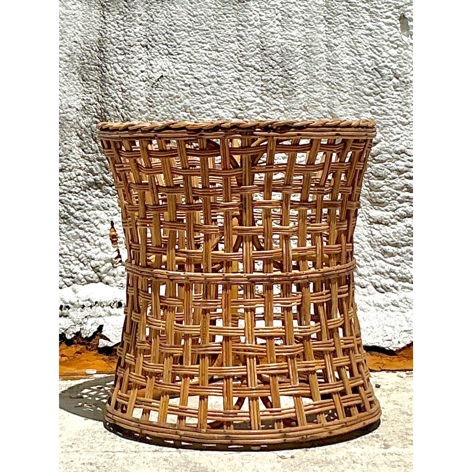 Americano Tavolo da pranzo in rattan intrecciato vintage Costal con piedistallo in vendita