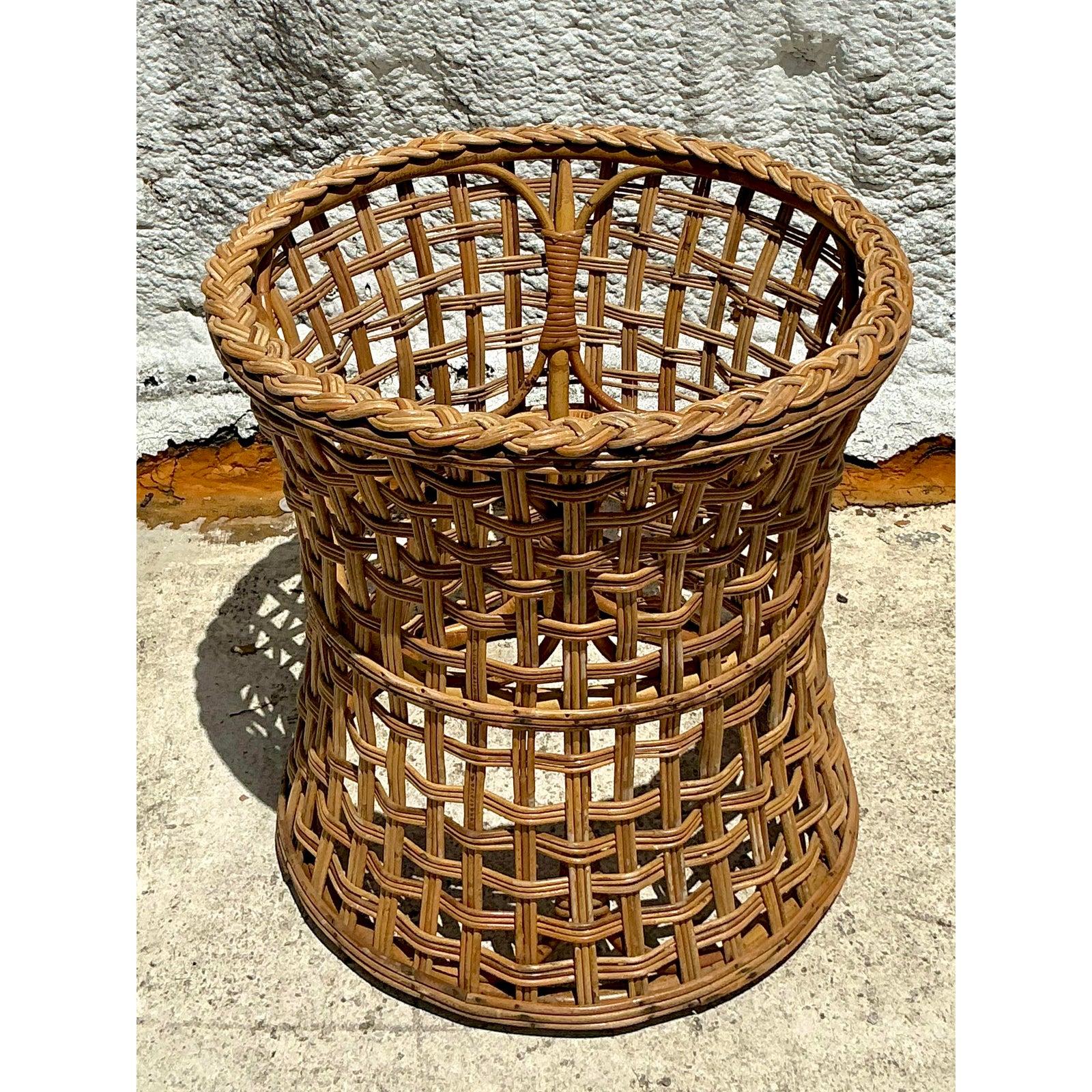Tavolo da pranzo in rattan intrecciato vintage Costal con piedistallo In condizioni buone in vendita a west palm beach, FL