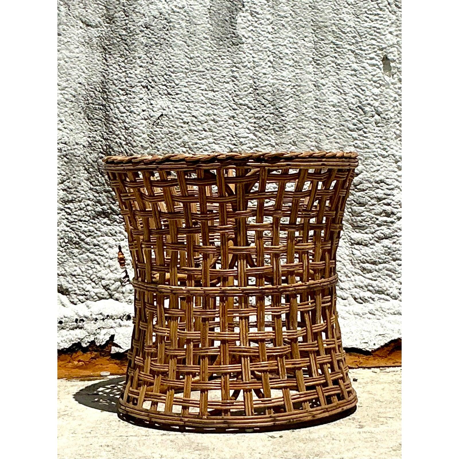Vimini Tavolo da pranzo in rattan intrecciato vintage Costal con piedistallo in vendita