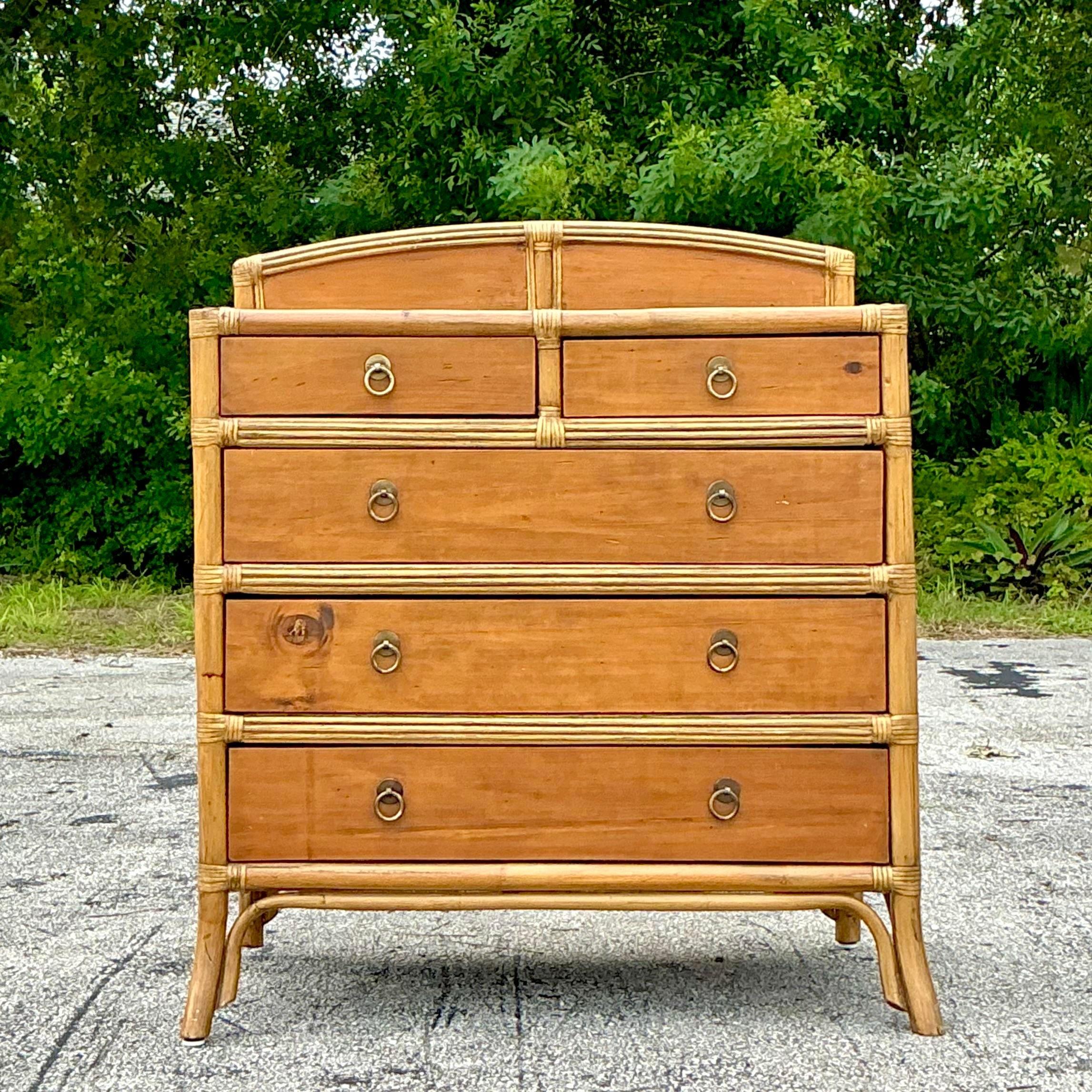 Commode vintage en rotin et pin tissé de Costal en vente 1
