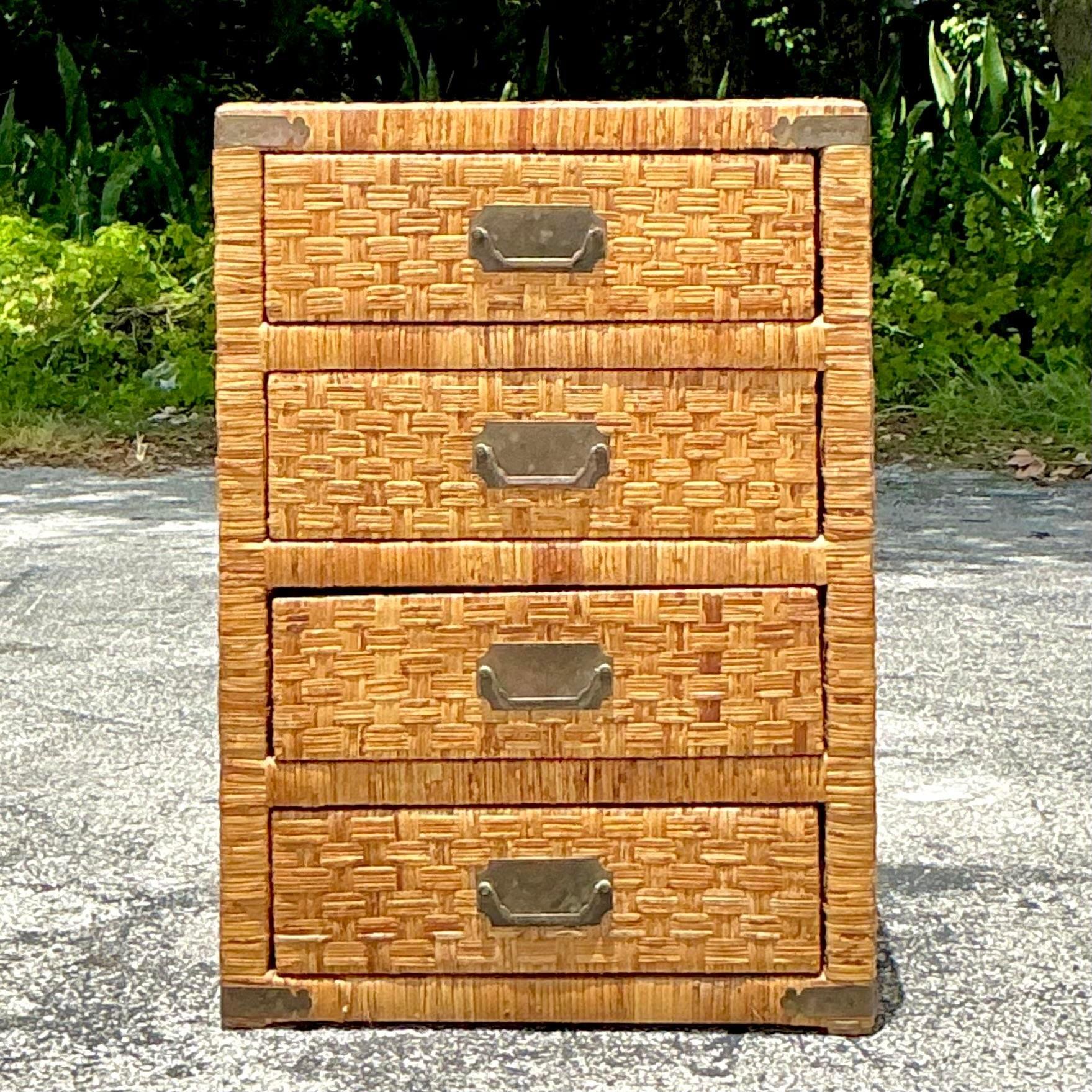 Cassettiera piccola in rattan intrecciato Costal Vintage in vendita 1