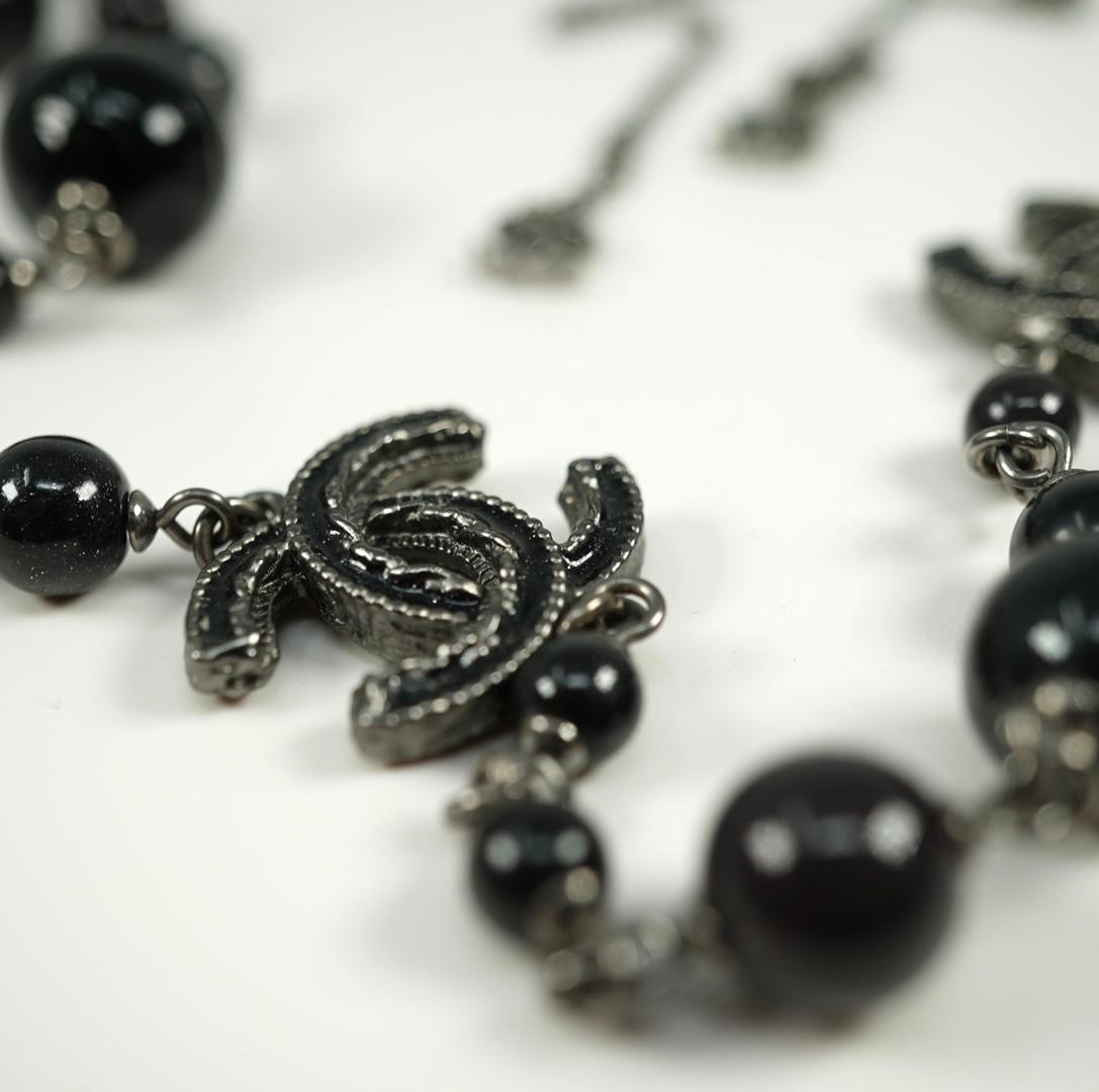 Classic in design, this fun vintage costume Chanel necklace is always in style!