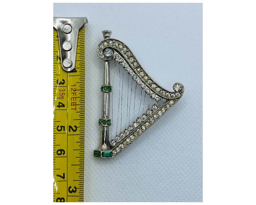 Vintage Costume Jewelry Harp Brooch with Rhinestone For Sale 1