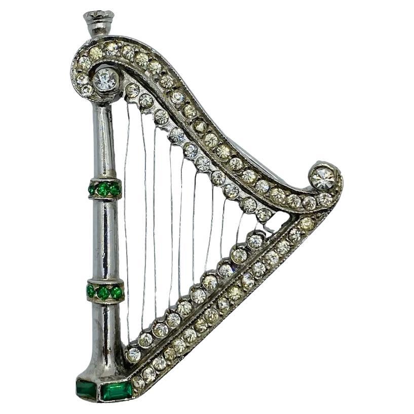 Vintage Costume Jewelry Harp Brooch avec Rhinestone en vente