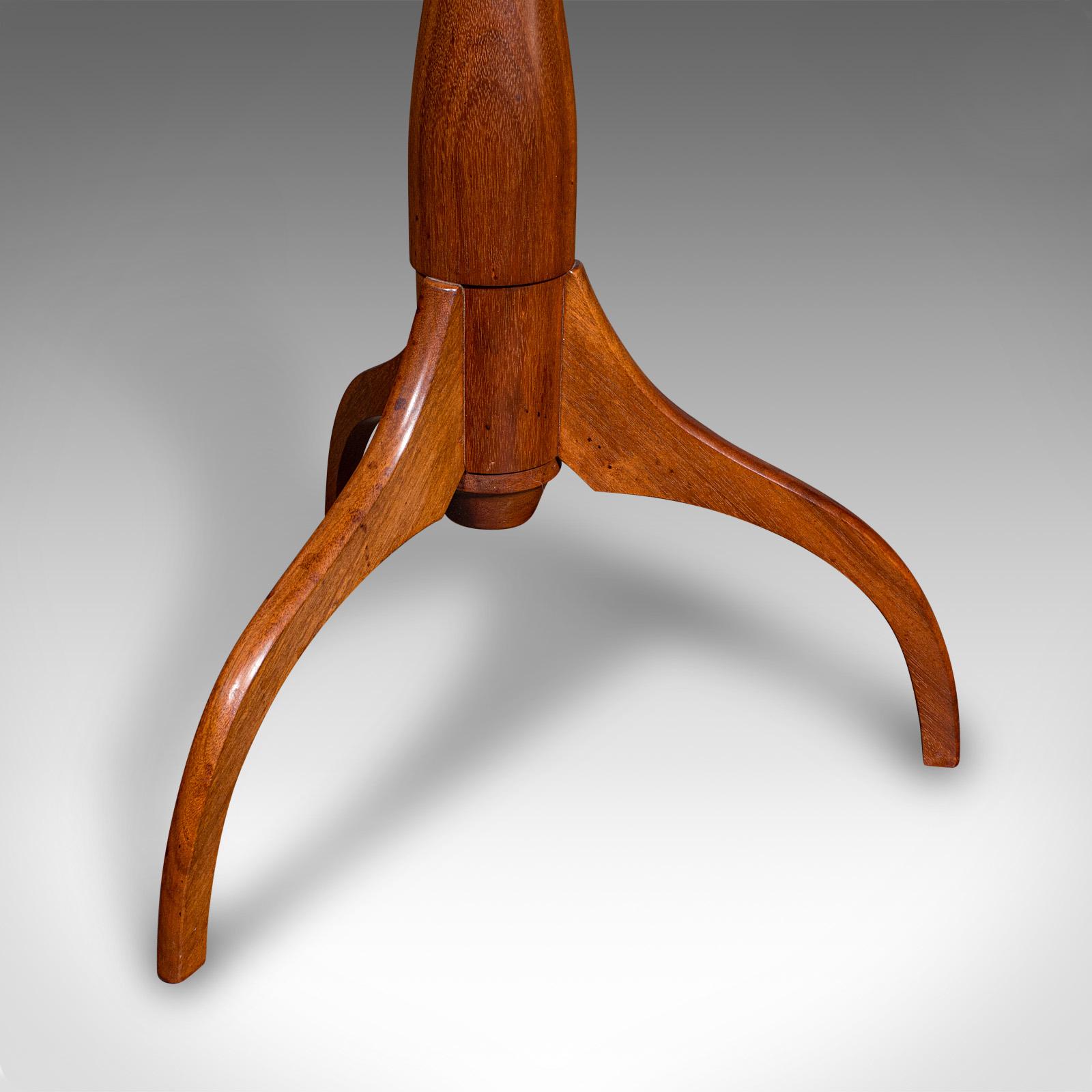 Vintage By School Wine Table, English, Walnut, Side, Lamp, Mid Century en vente 3