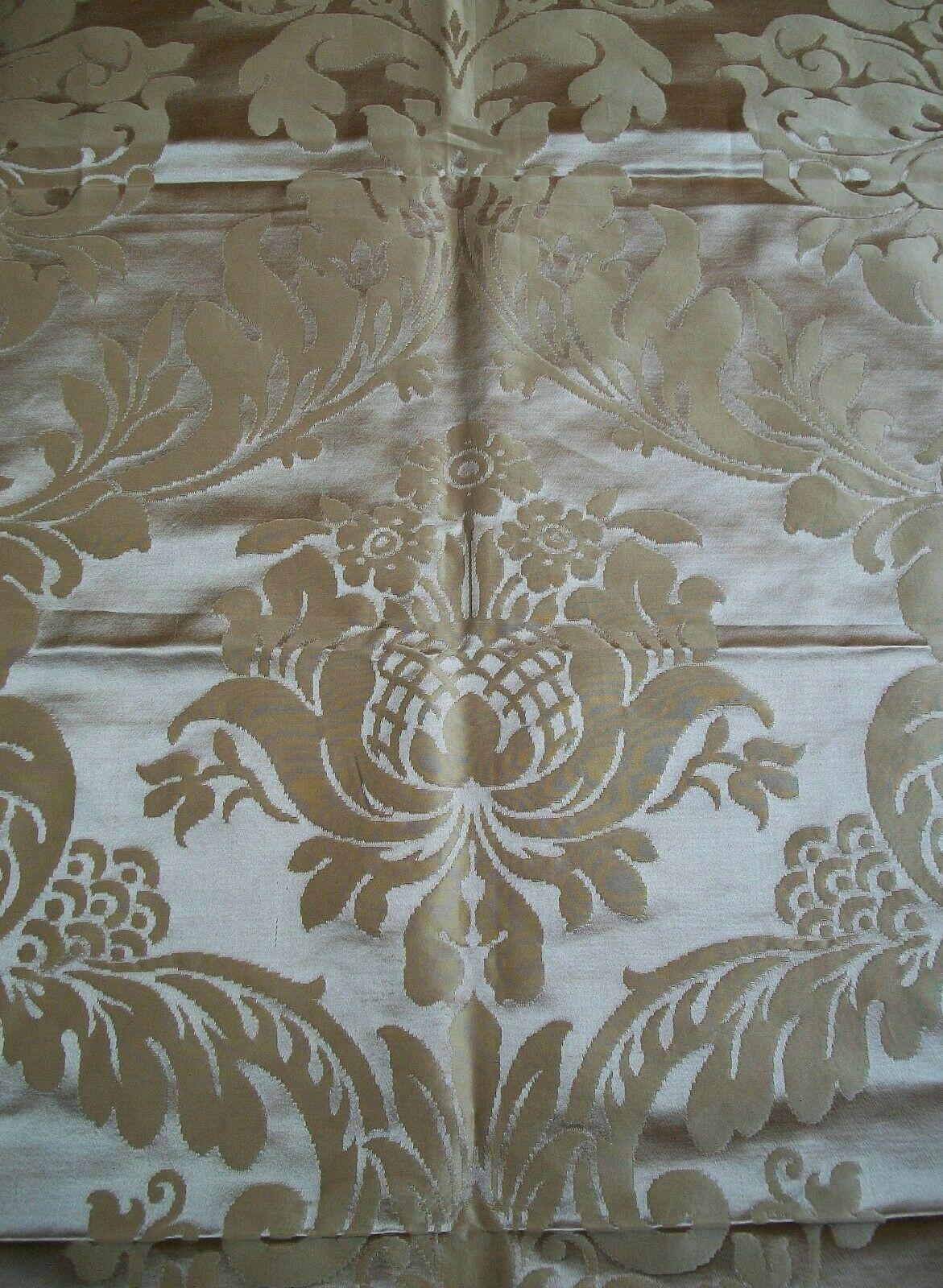 Vintage Cotton Blend Damask Fabric Remnant, Satin Finish, C.1980's In Good Condition For Sale In Chatham, ON